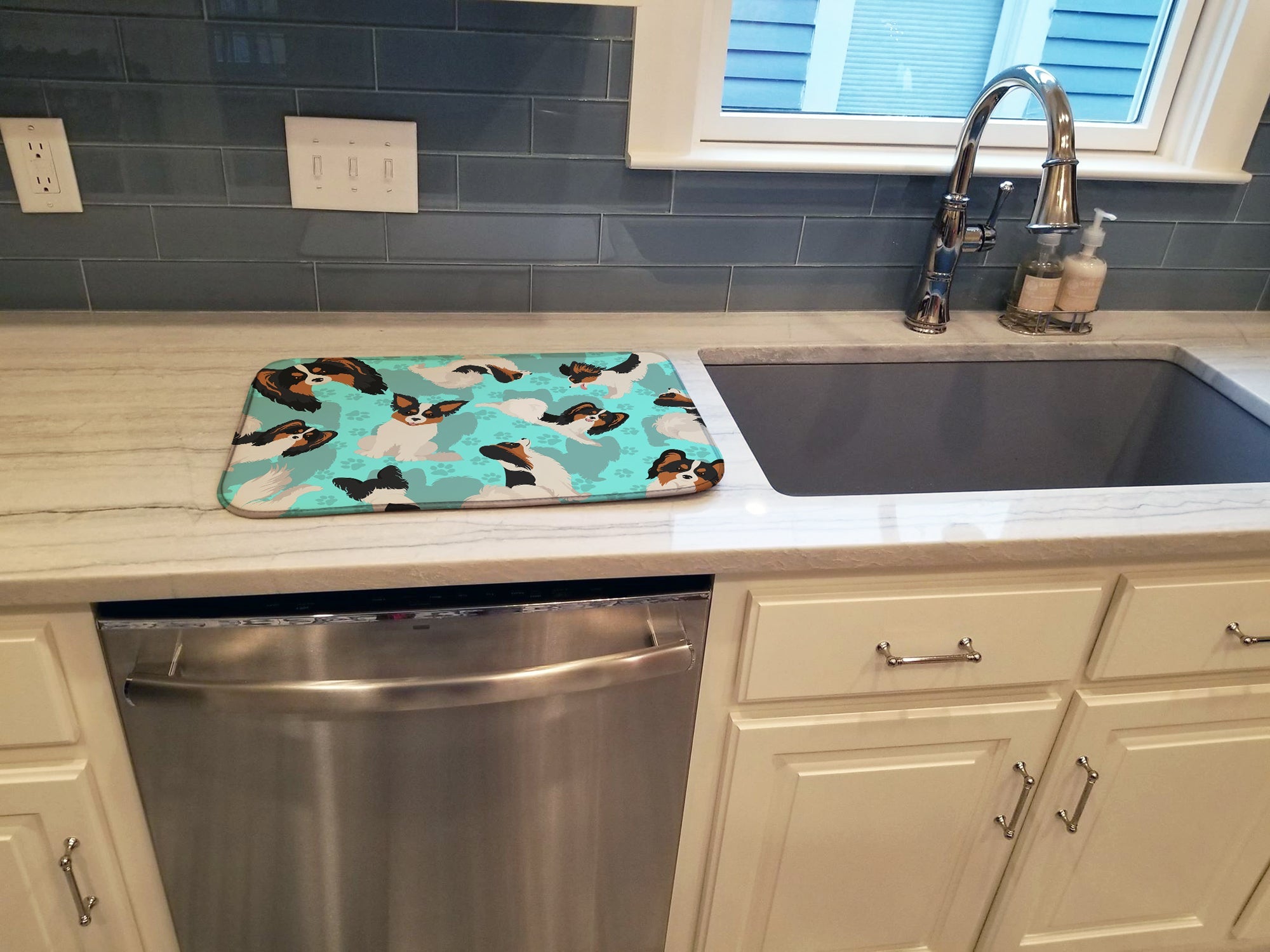 Tricolor Papillon Dish Drying Mat Absorbent Dish Drying Mat Pad for Kitchen Counter Dish Drainer Mat for Countertop, 14 x 21", Multicolor