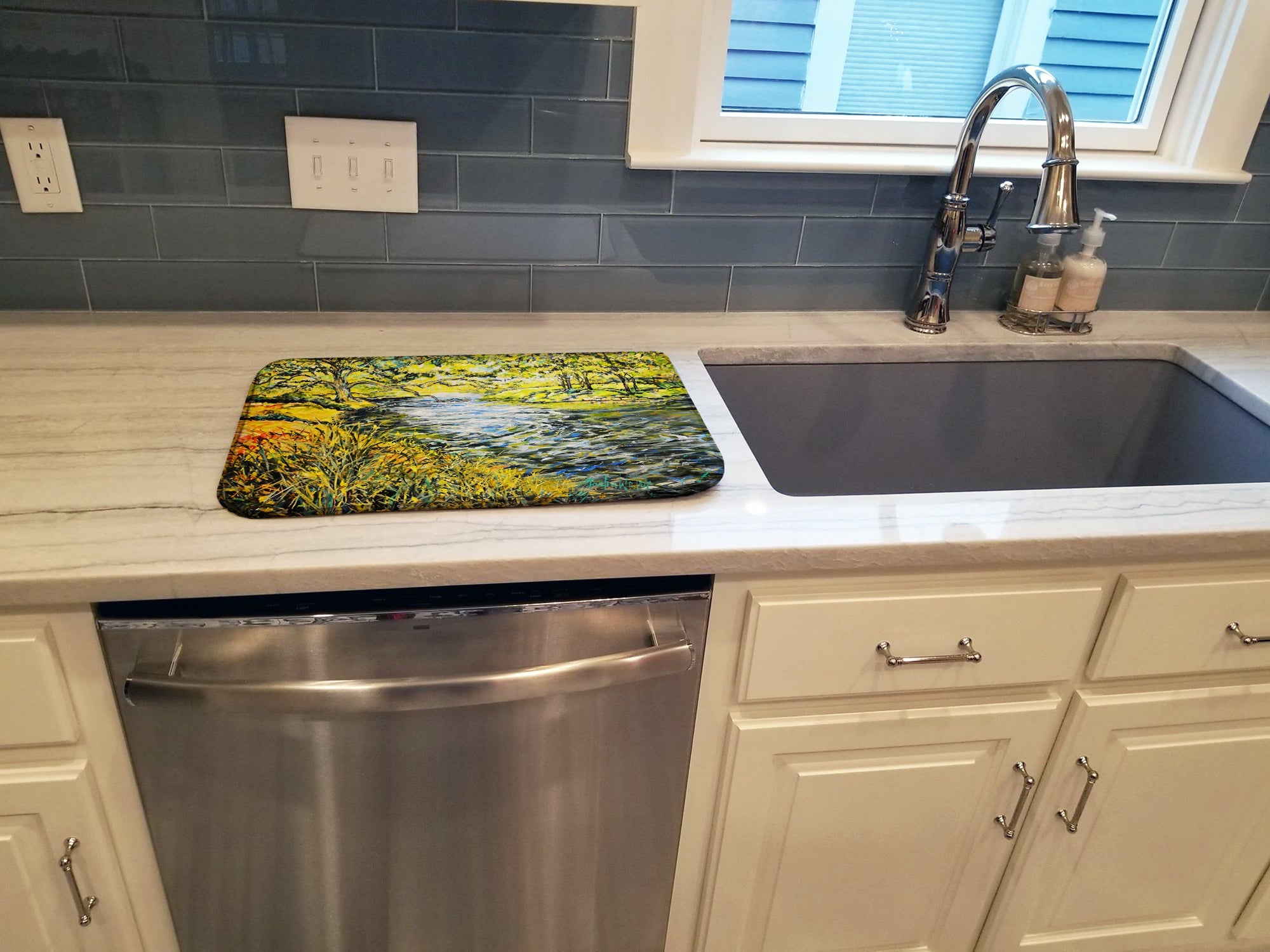 At The Grand Hotel Dish Drying Mat Absorbent Dish Drying Mat Pad for Kitchen Counter Dish Drainer Mat for Countertop, 14 x 21", Multicolor