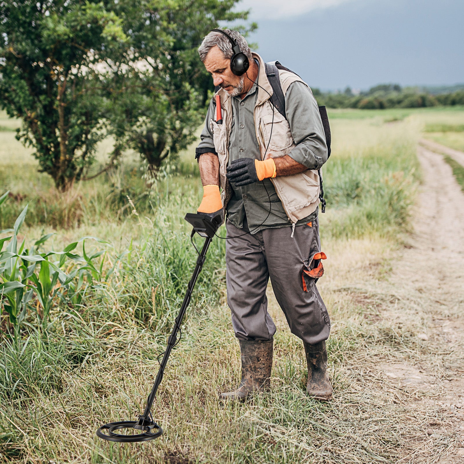 Metal Detector with Backlit LCD Display and Advanced DSP Chip