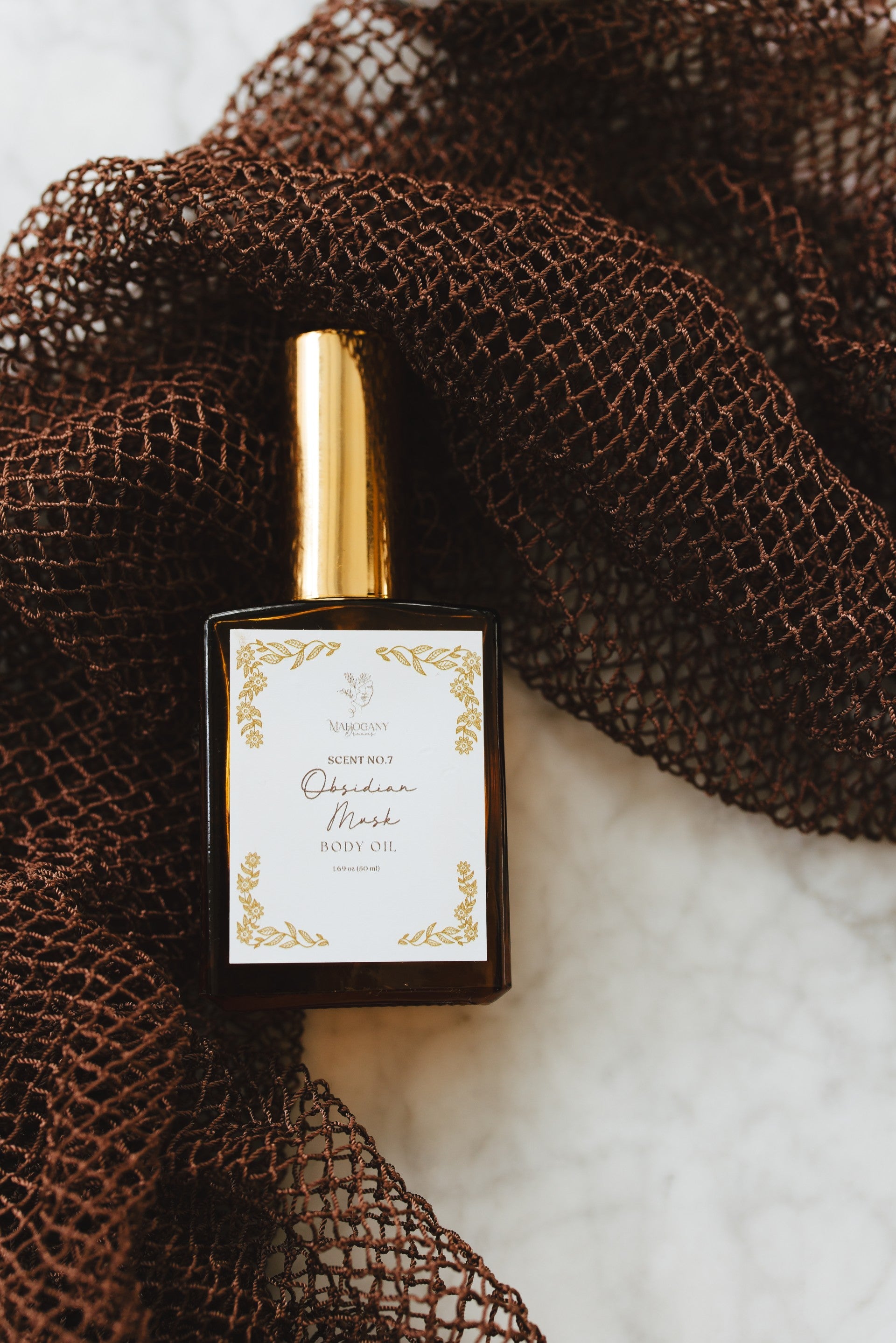 Obsidian Musk Body Oil – Bergamot, Cedarwood & Smoky Vetiver