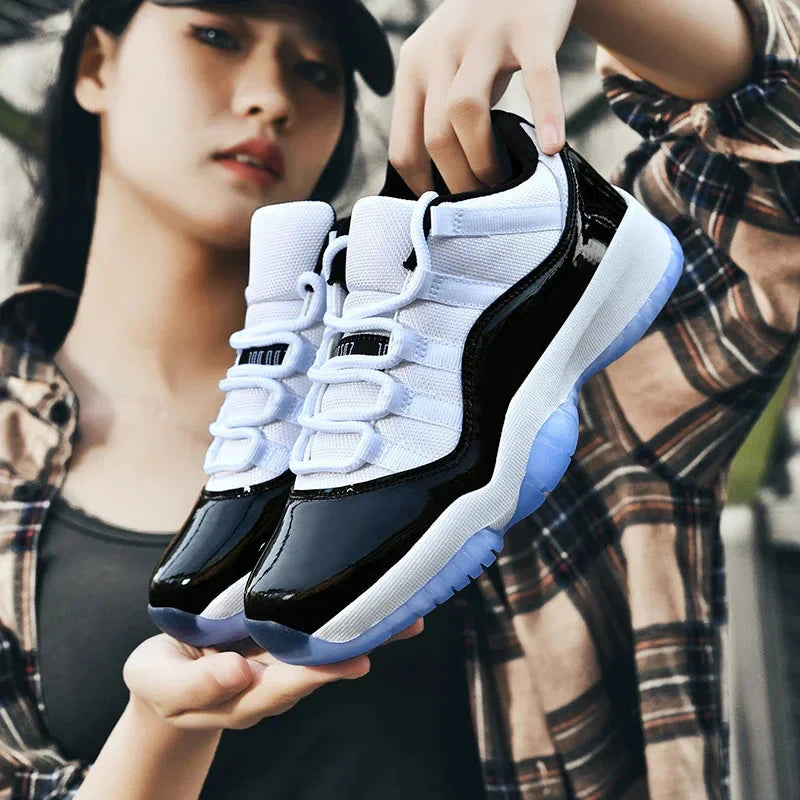 Outdoor Sports Basketball Shoes.