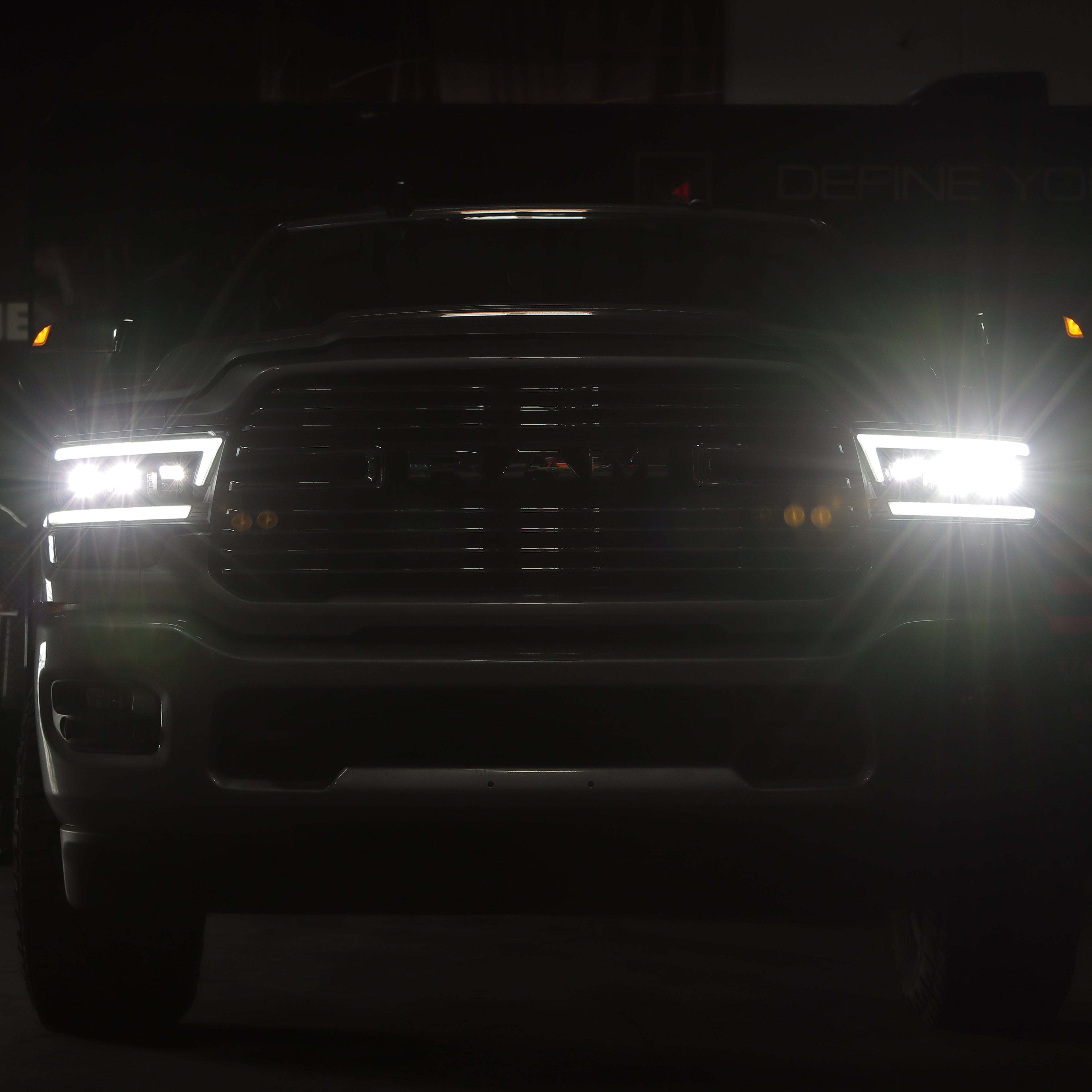 SPYDER 19-22 Dodge Ram 2500/3500 (Halogen Model Only) Proj. Headlights (PRO-YD-DR19HDHALAP-SEQ-BK) 5088604
