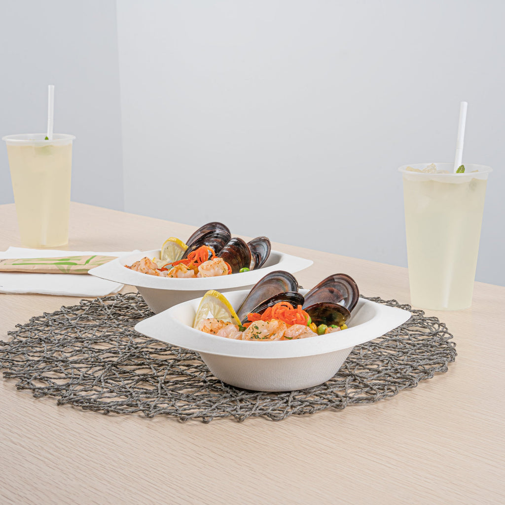 Pulp Safe No PFAS Added 12 oz Oval White Sugarcane / Bagasse Bowl - Home Compostable - 8 1/2" x 5 3/4" x 2 1/4" - 25 count box