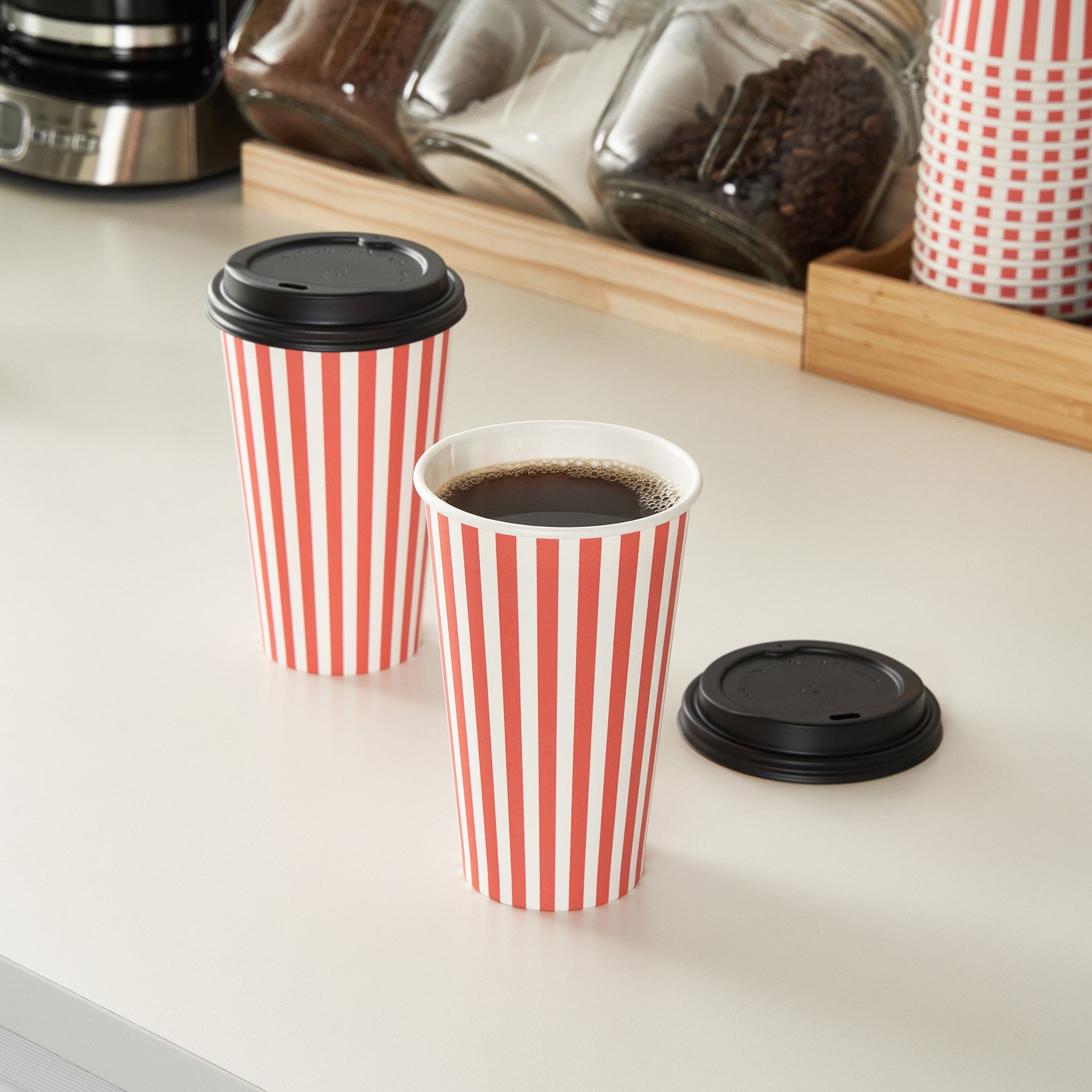 Restpresso 16 oz Red and White Stripe Paper Single Wall Coffee Cup - with Black Lid - 3 1/2"x 3 1/2"x 5 1/2" - 400 count box