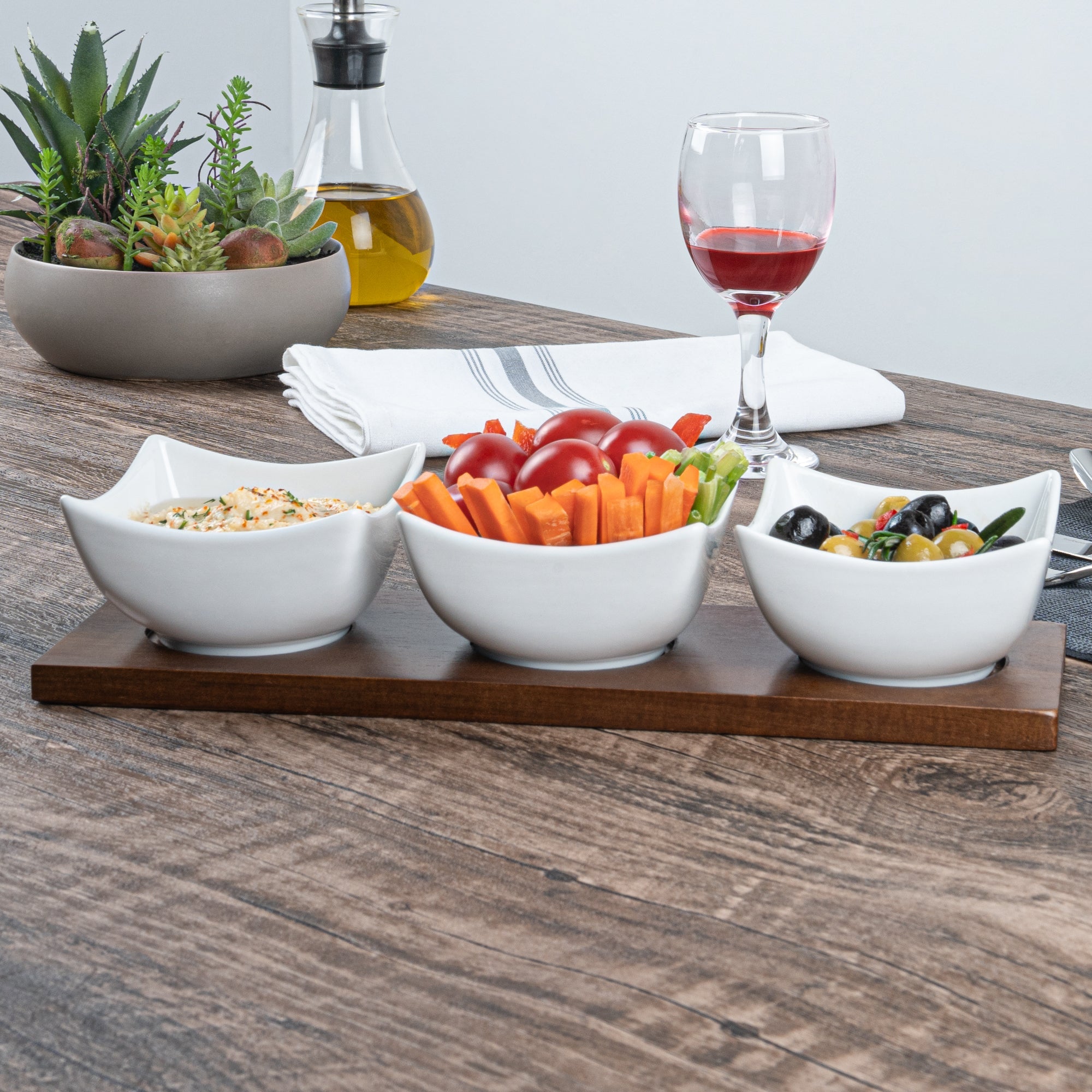 Chef 101 15 oz Rectangle White Porcelain Cocktail Bowl Set - 3 Bowls, Bamboo Tray - 12" x 4" x 2 1/2" - 1 count box