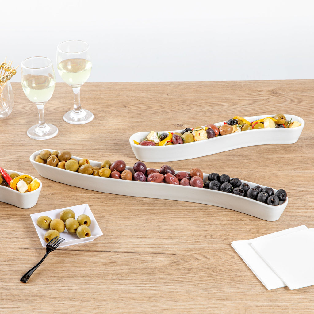 Chef 101 Swerve 14 oz Curved White Porcelain Olive Plate - 17" x 2 1/2" x 1 1/4" - 1 count box