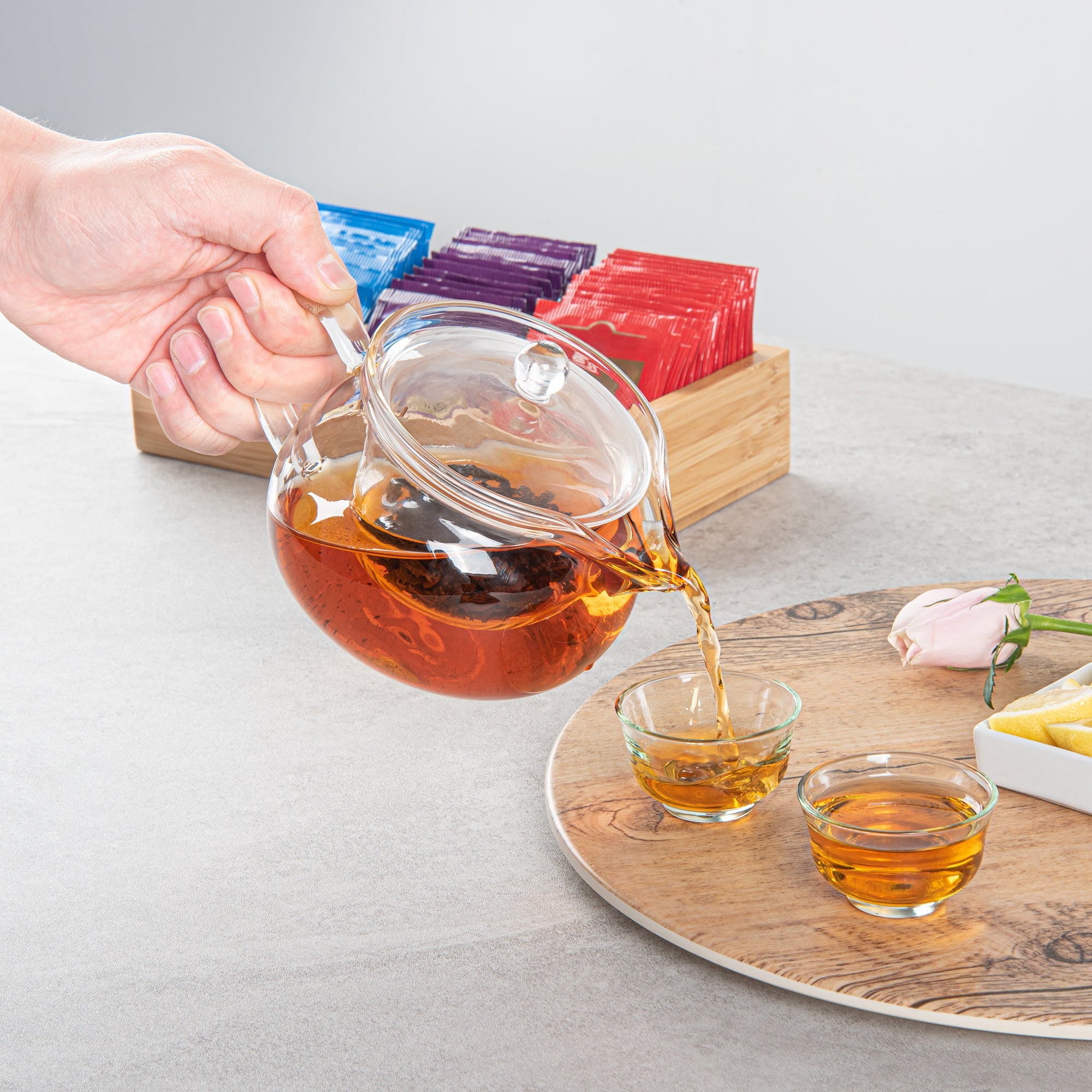 Forma Professional 17 oz Round Glass Teapot - Double Wall - 5 1/4" x 5 1/4" x 5" - 1 count box