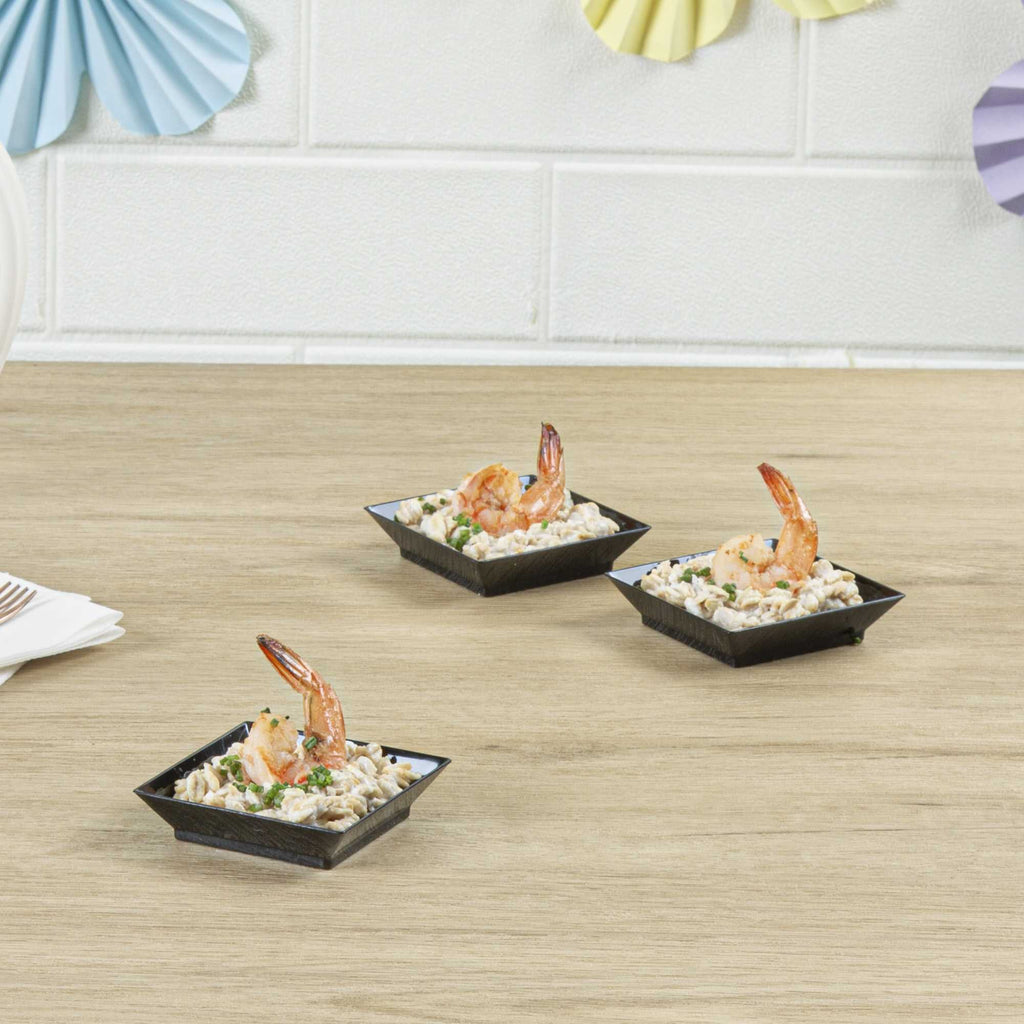 Mini Serve Square Black Plastic Mini Modern Plate - 2 1/2" x 2 1/2" x 1/2" - 100 count box