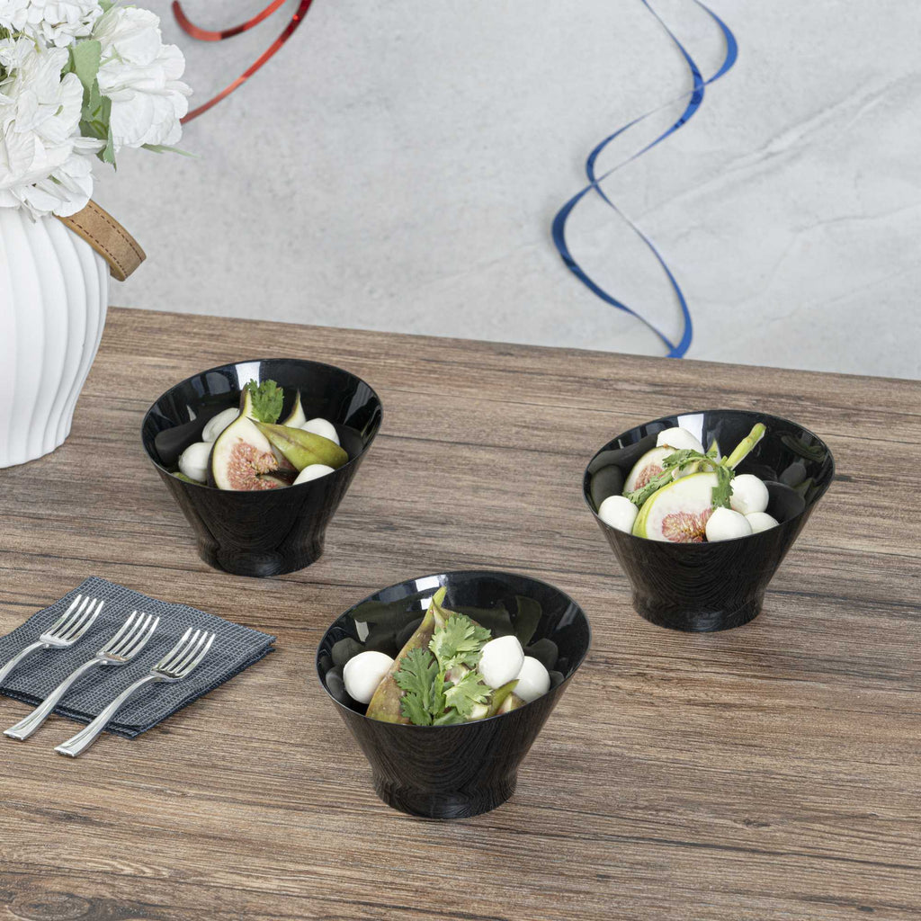 Mini Serve 7 oz Round Black Plastic Incline Bowl - 4 1/4" x 4 1/4" x 2 3/4" - 100 count box