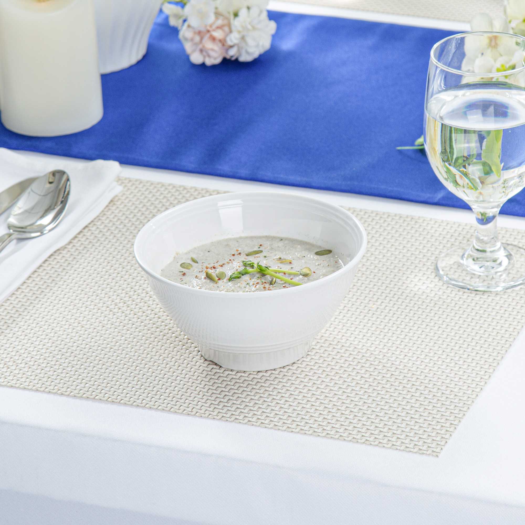 Voga 16 oz Round White Melamine Small Bowl - Incline - 6" x 6" x 3" - 10 count box