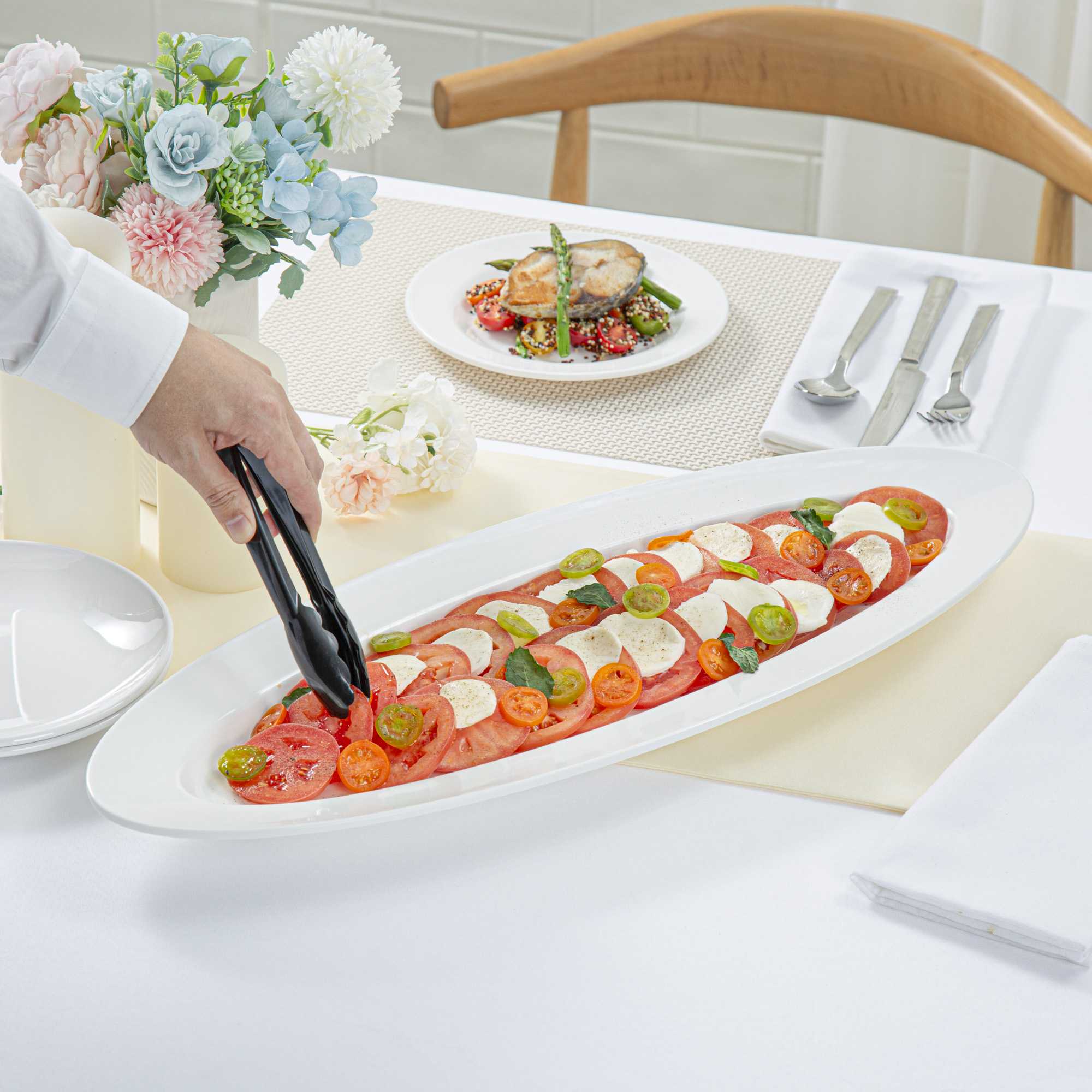 Voga Oval White Melamine Serving Plate - 23" x 9" x 1 3/4" - 2 count box
