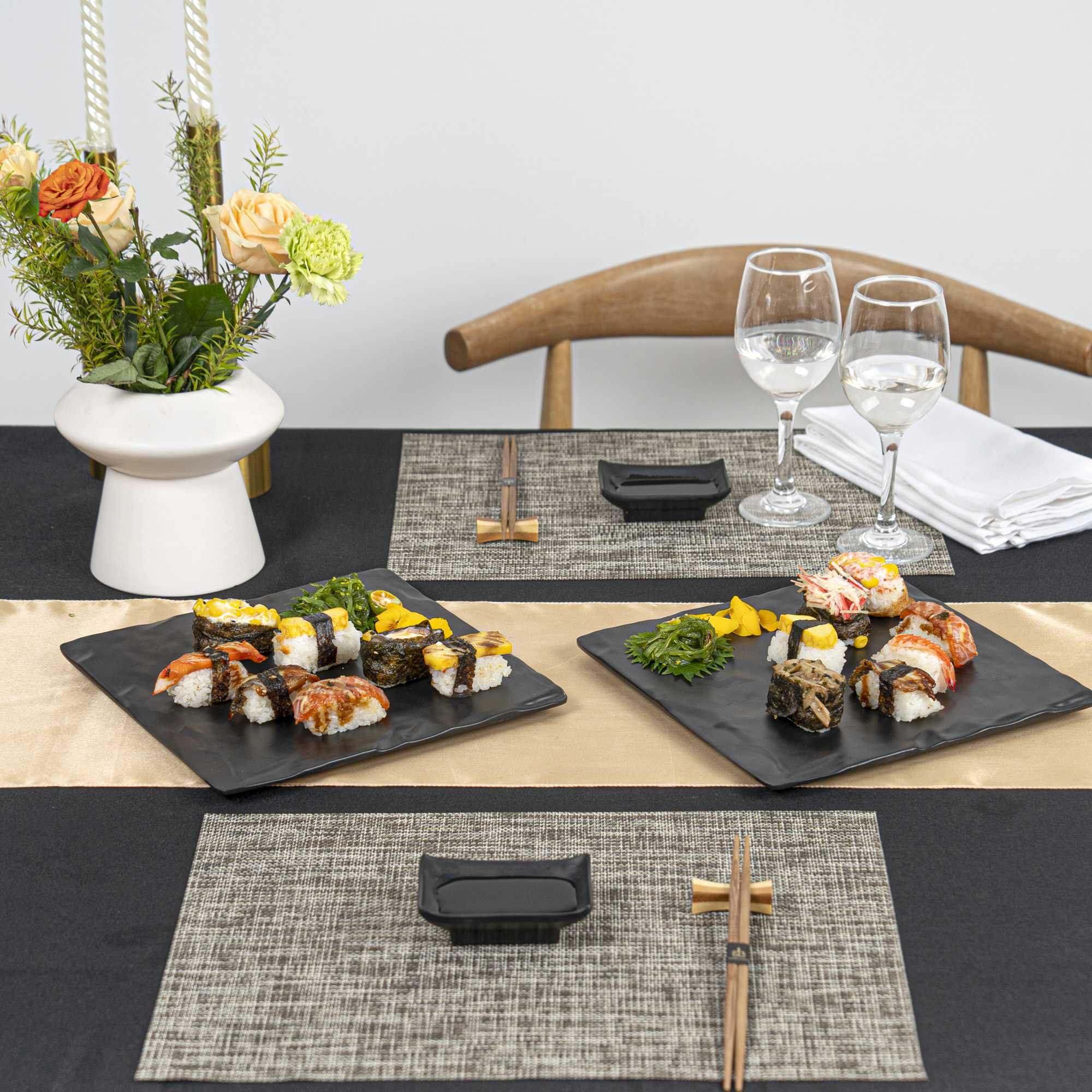 Voga Square Black Melamine Plate - Japonais, Slate - 10" x 10" x 3/4" - 4 count box