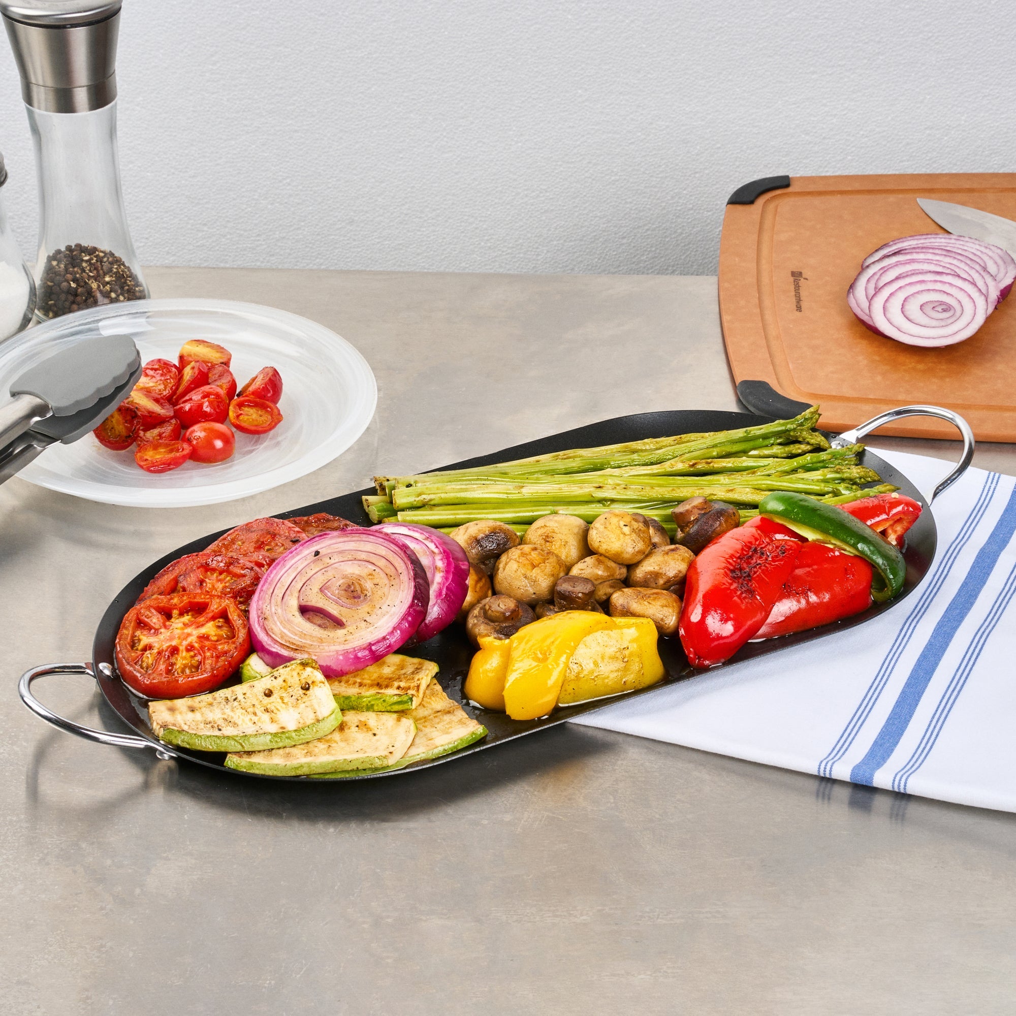 Met Lux Oval Black Carbon Steel Double Burner Griddle - Non-Stick, With Chrome Handles - 17" x 8 3/4" - 1 count box