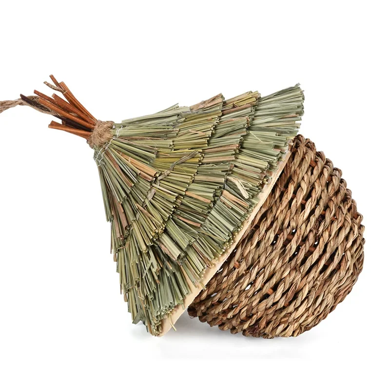 Hand-Woven Natural Grass Bird House - Hanging Outdoor Hummingbird Nest