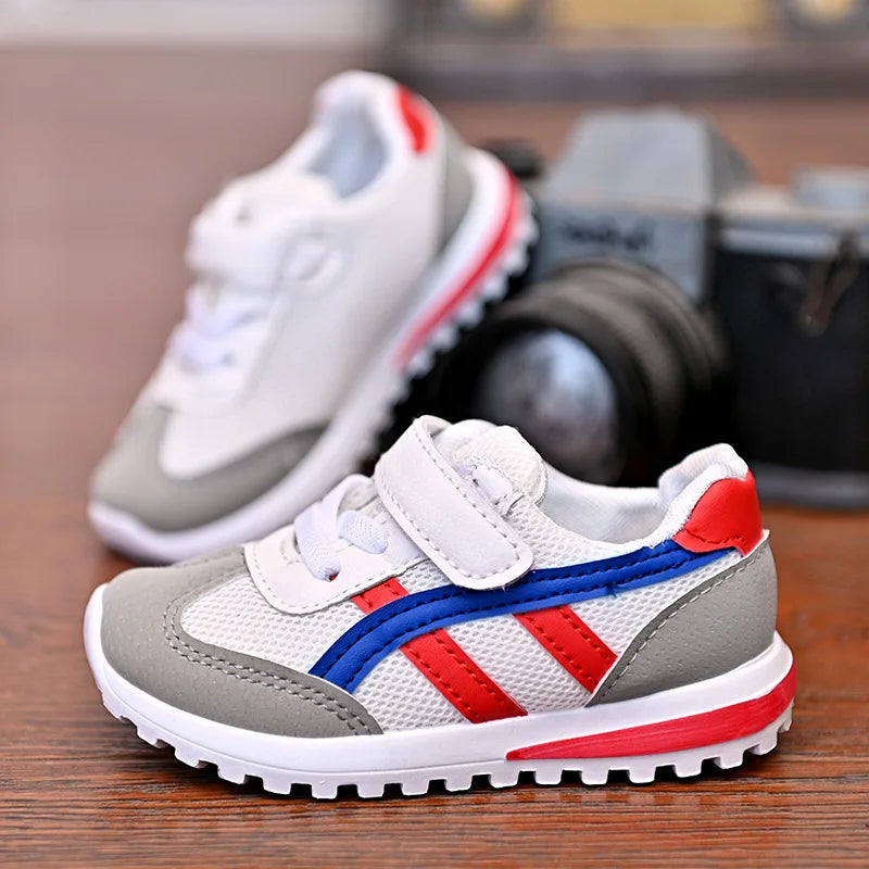 Children's Popular Outdoor Sports Shoes Children Breathable Mesh Running Shoes Baby Comfortable Sports Shoes Boys Casual Sneaker