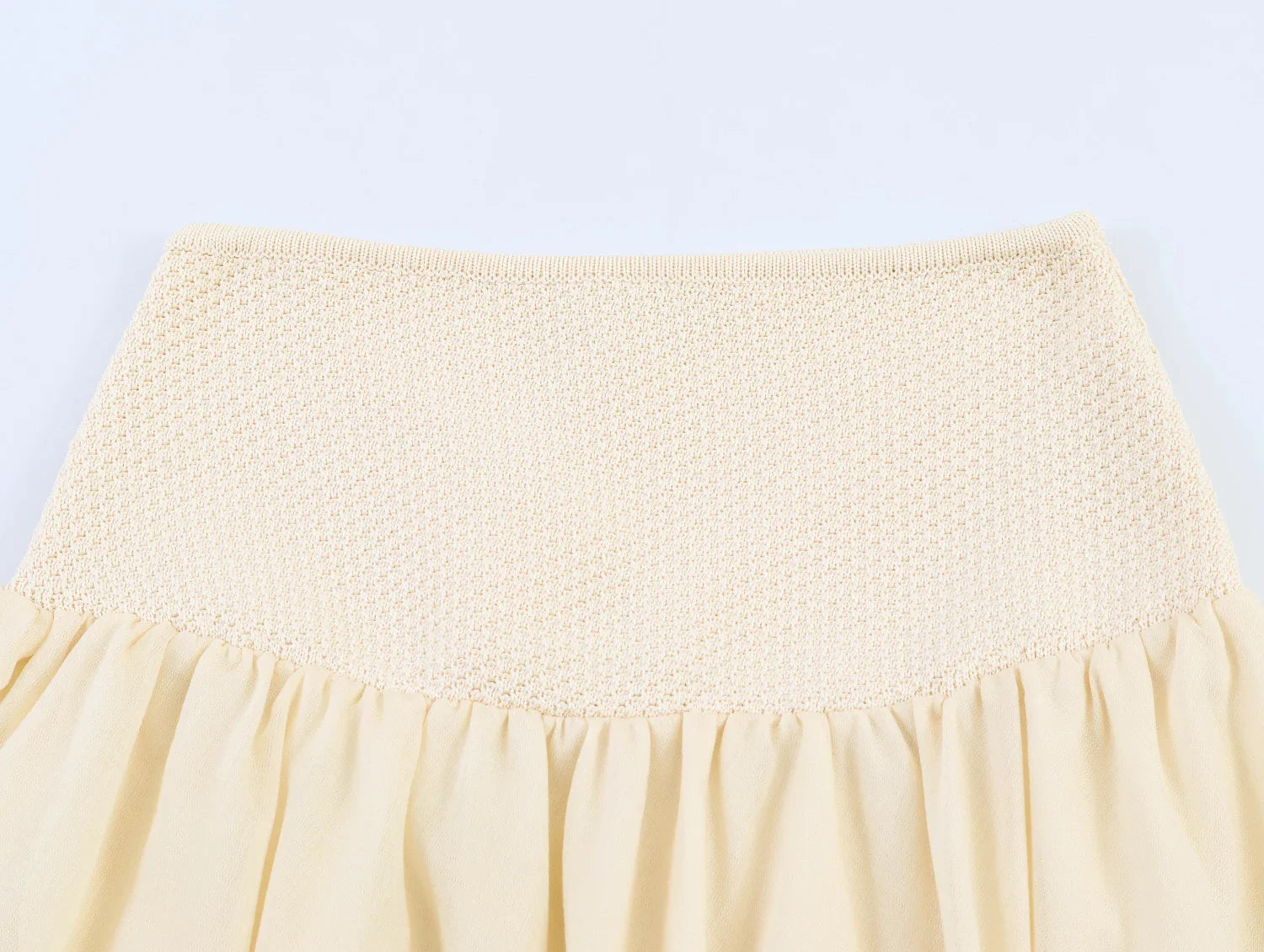 Summer minimalist style V-neck slim fit structured knit short sleeved knitted jacket with suspender short top and half skirt