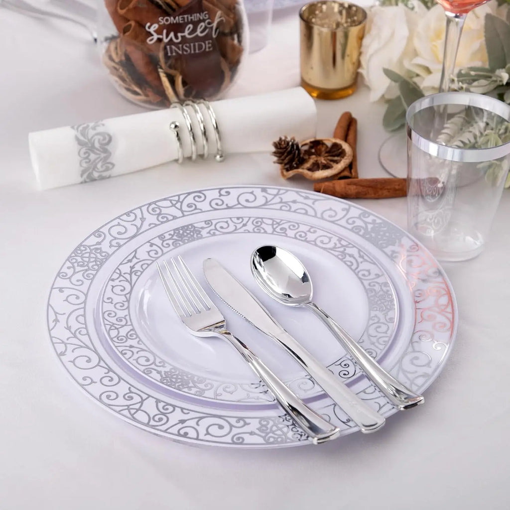 700 Disposable Plastic Dinnerware Set For 100 Guests Plates Cups Napkins Cutlery
