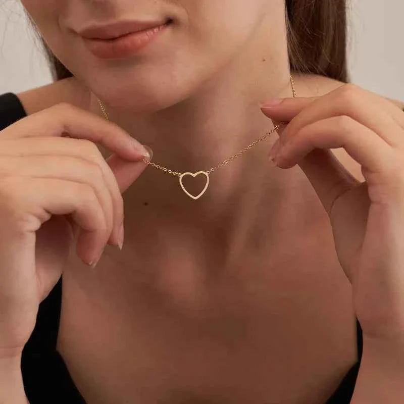 Hollow Love Heart Pendant Necklaces Stainless Steel Necklace Minimalist Valentine's Day Jewelry Gift for Women Men Couple