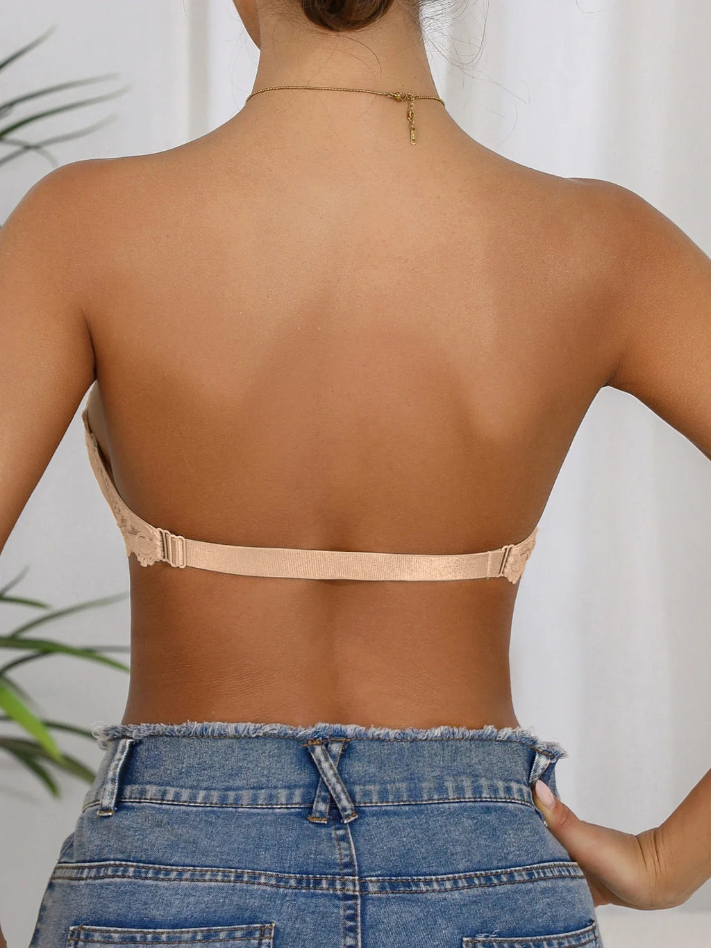 Single-Piece Half-Cup Women's Bra with Front Closure, Solid Color, Simple and Sexy Lace Trim, Strapless, Invisible Details, Anti-Slip Design, Push-Up Effect
