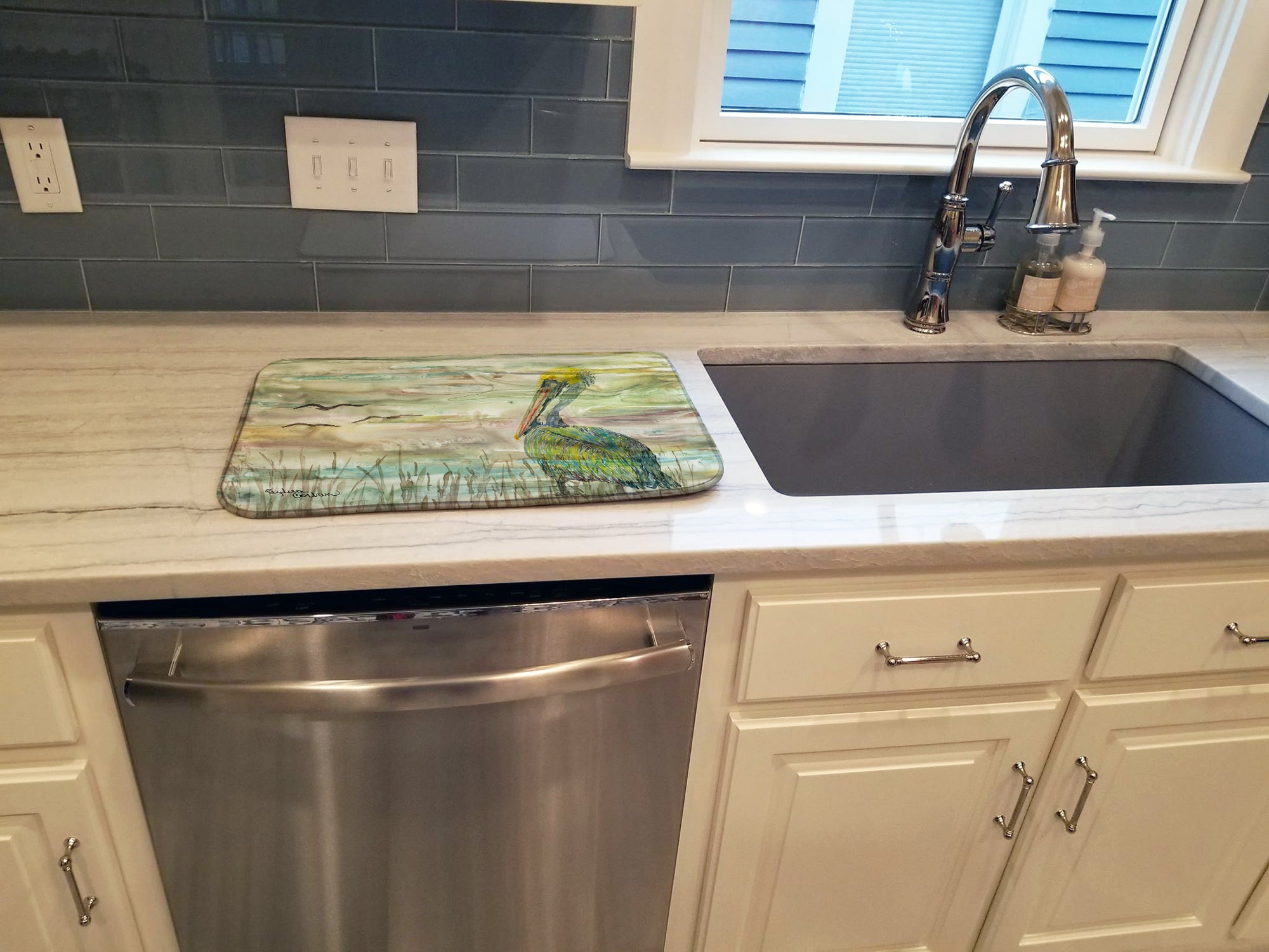 Pelican Sunset Dish Drying Mat Absorbent Dish Drying Mat Pad for Kitchen Counter Dish Drainer Mat for Countertop, 14 x 21", Multicolor