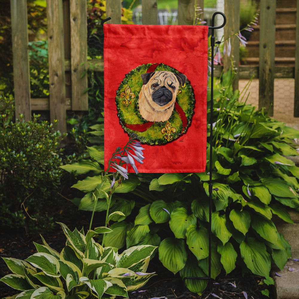 Pug Christmas Wreath Garden Flag Mailbox Decorative Yard Banner Outside Patio Artwork for Flower Beds, Garden Size, Multicolor