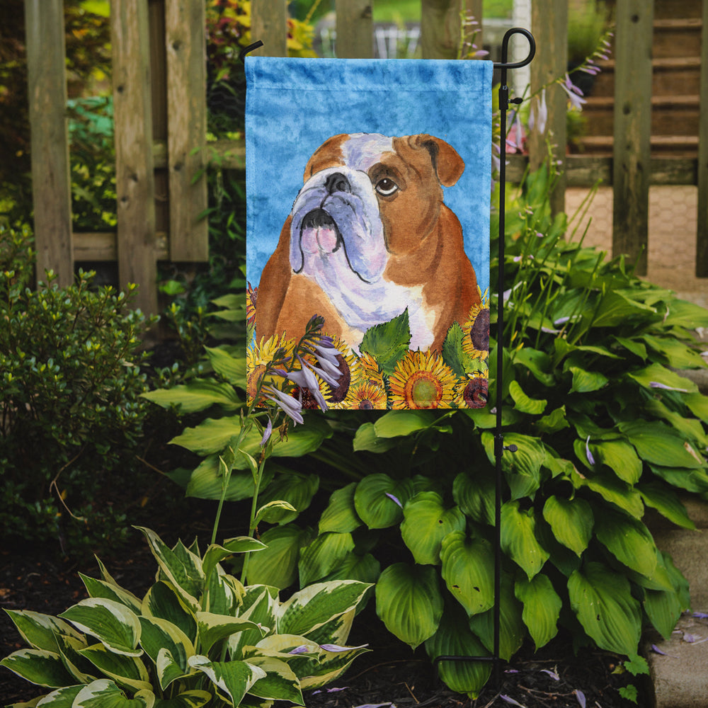 Bulldog English in Summer Flowers Garden Flag Mailbox Decorative Yard Banner Outside Patio Artwork for Flower Beds, Garden Size, Multicolor