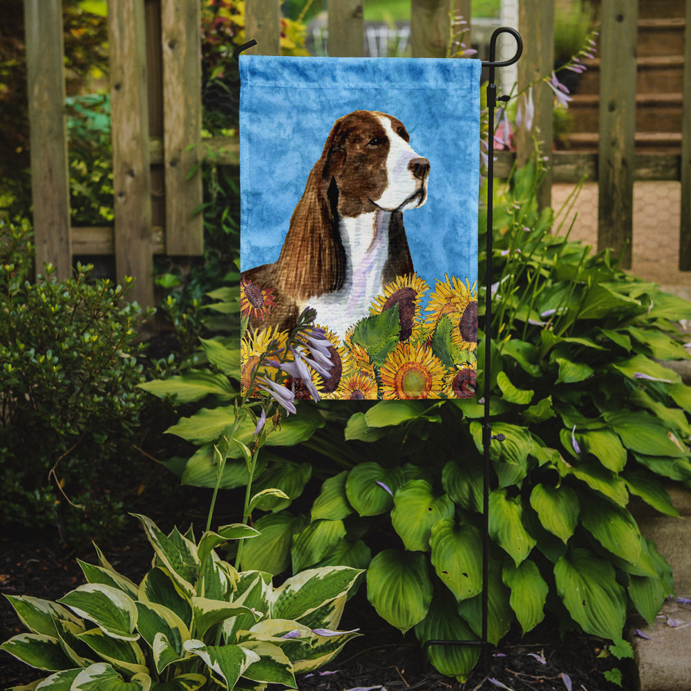 Springer Spaniel in Summer Flowers Garden Flag Mailbox Decorative Yard Banner Outside Patio Artwork for Flower Beds, Garden Size, Multicolor