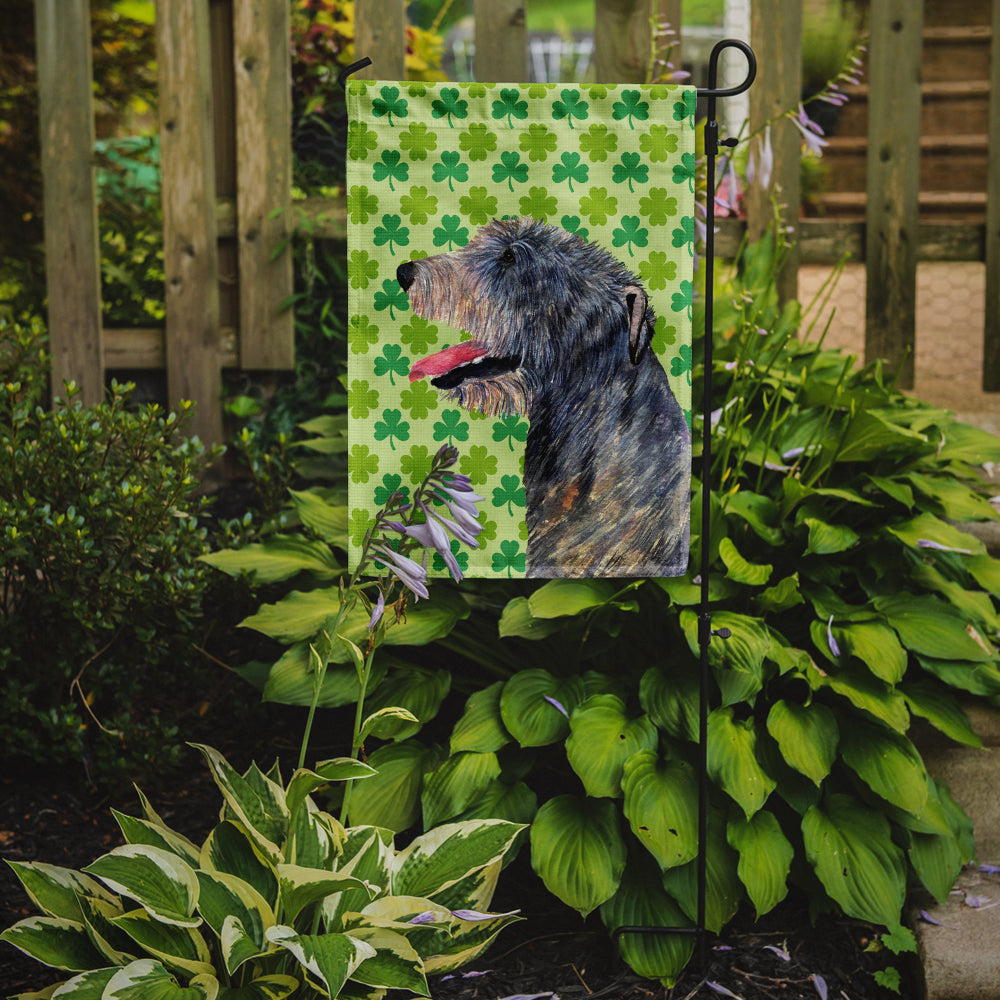 Irish Wolfhound St. Patrick's Day Shamrock Portrait Garden Flag Mailbox Decorative Yard Banner Outside Patio Artwork for Flower Beds, Garden Size, Multicolor