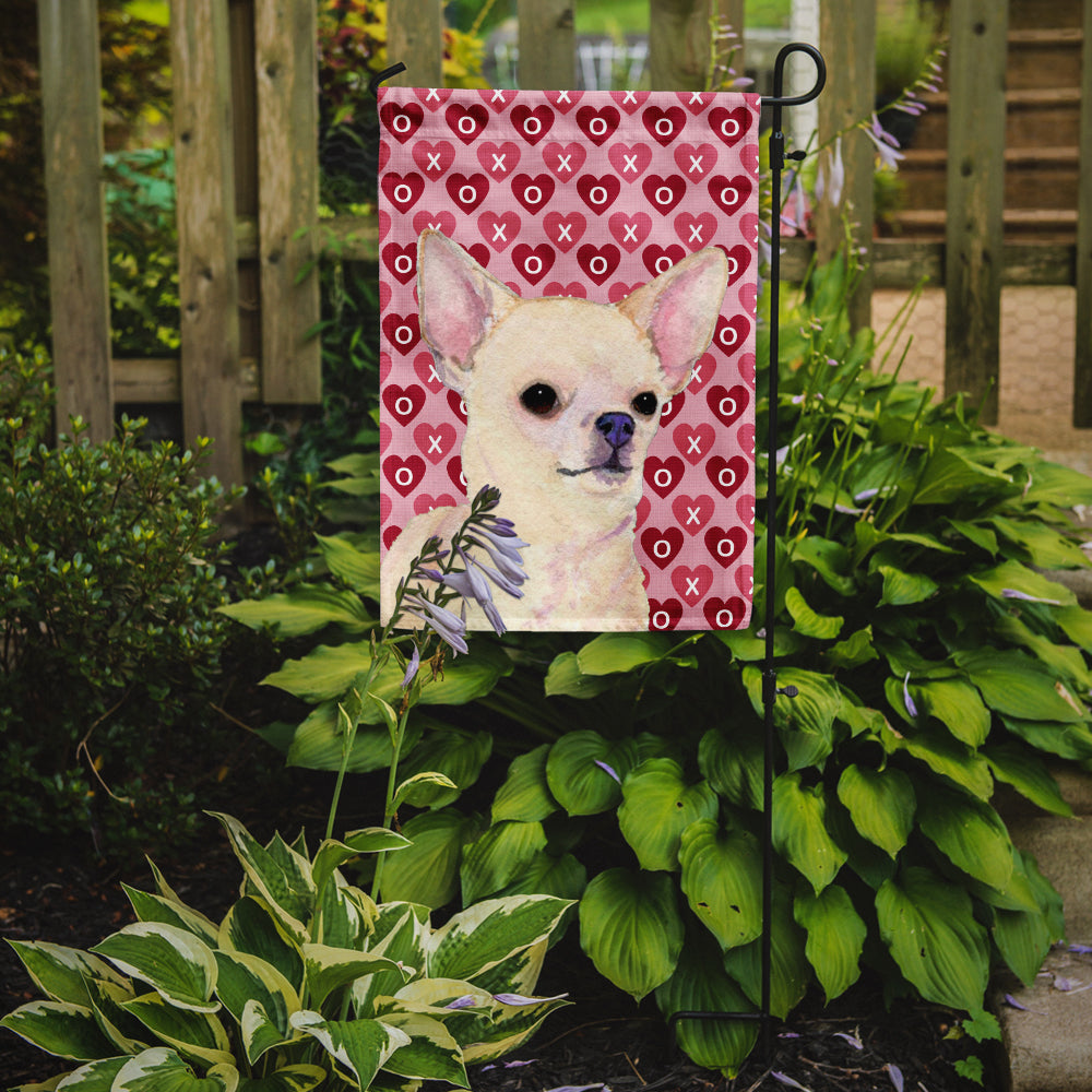 Chihuahua Hearts Love and Valentine's Day Portrait Garden Flag Mailbox Decorative Yard Banner Outside Patio Artwork for Flower Beds, Garden Size, Multicolor