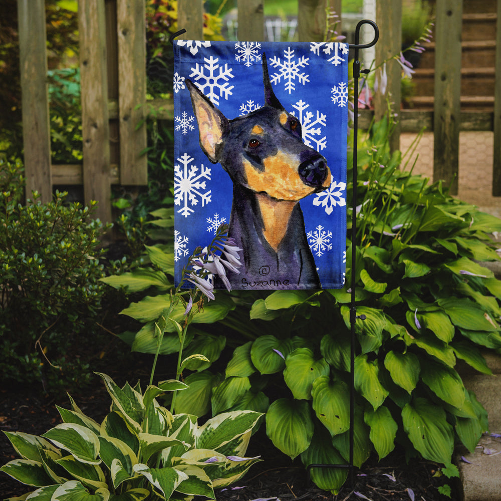 Doberman Winter Snowflakes Holiday Garden Flag Mailbox Decorative Yard Banner Outside Patio Artwork for Flower Beds, Garden Size, Multicolor