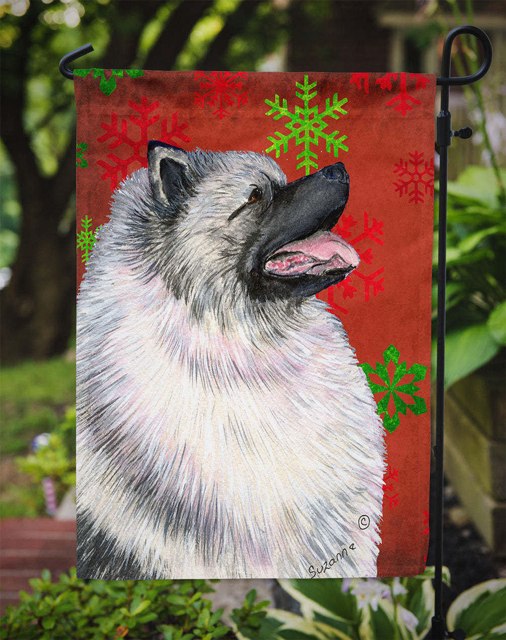 Keeshond Red and Green Snowflakes Holiday Christmas Garden Flag Mailbox Decorative Yard Banner Outside Patio Artwork for Flower Beds, Garden Size, Multicolor