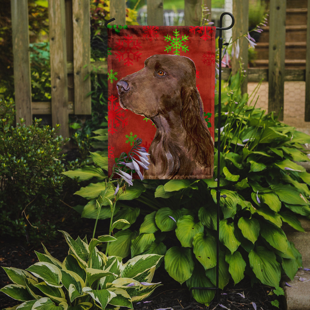 Field Spaniel Red and Green Snowflakes Holiday Christmas Garden Flag Mailbox Decorative Yard Banner Outside Patio Artwork for Flower Beds, Garden Size, Multicolor