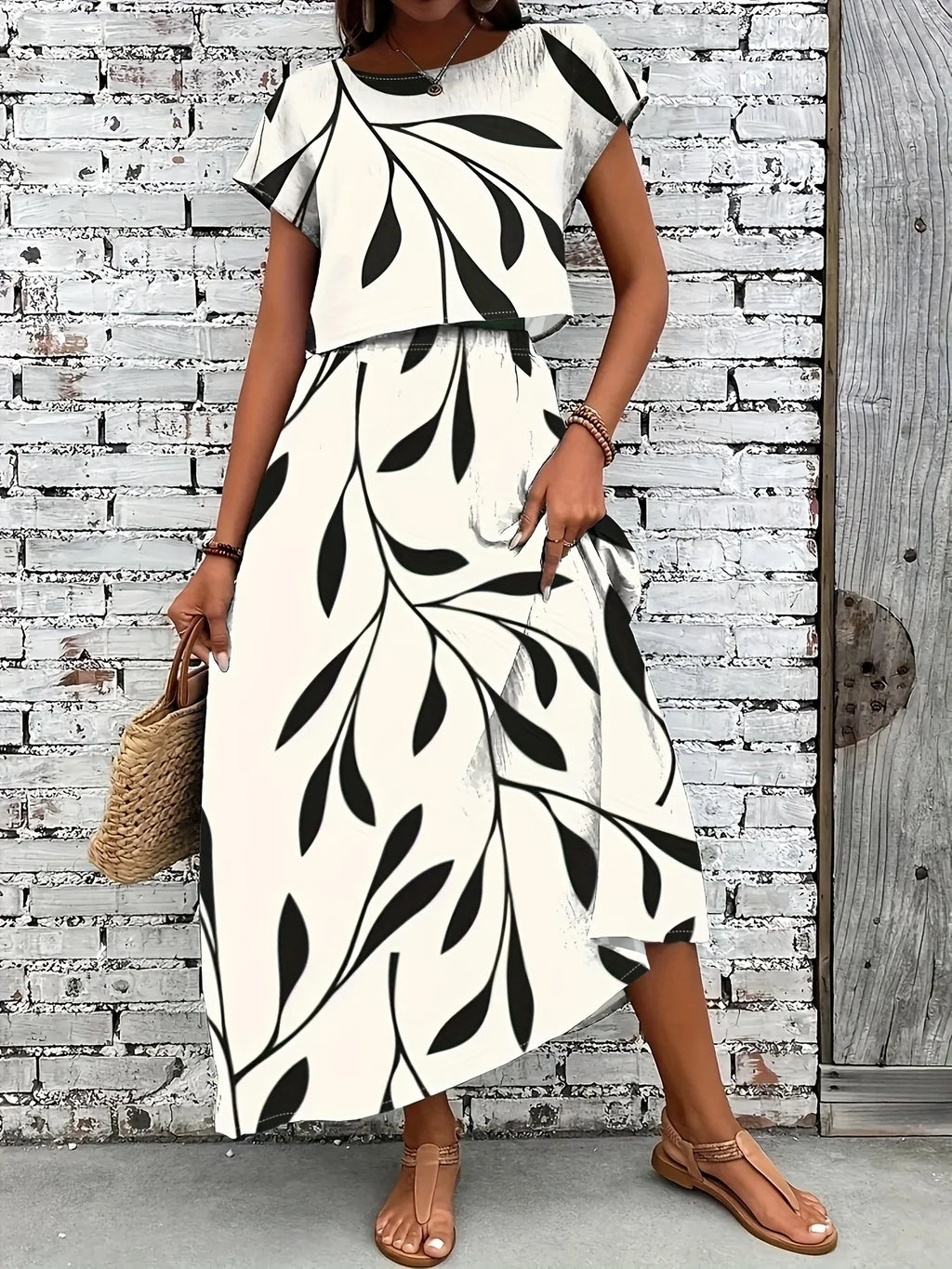 Plus Size Women's Black Leaf Print Short Sleeve Top + Maxi Skirt 2-Piece Set - Casual Daily Style (0XL-4XL)