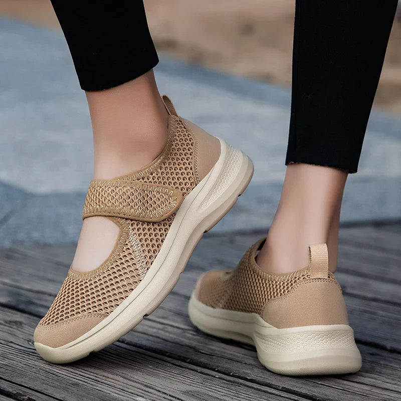 Fashion Women Shoes Platform Lightweight Walking Lazy Loafers Summer Breathable Outdoor Fitness Walking Casual Mesh Sports Shoes