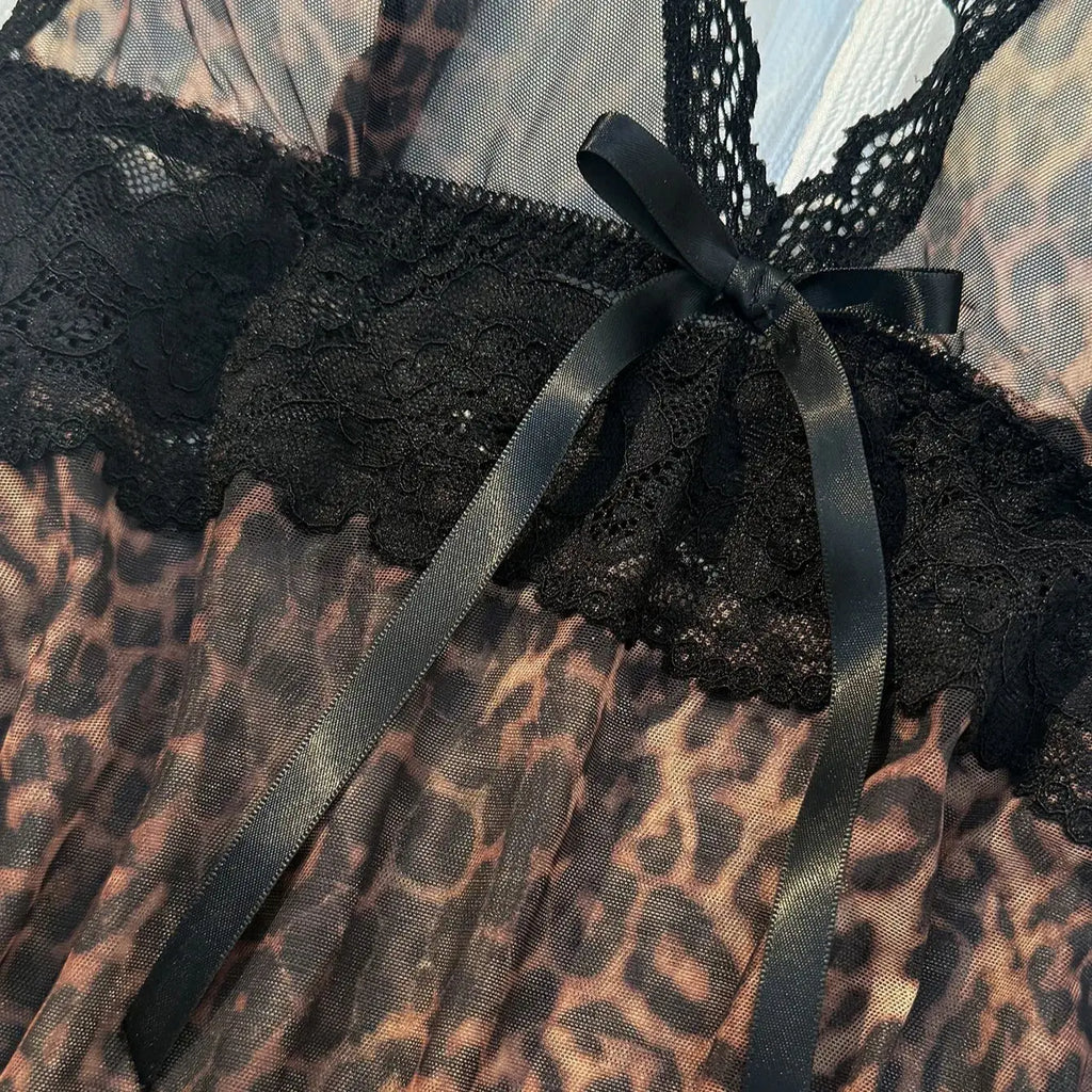 Lace-Trimmed Leopard Print Sleepwear Set Elegant Beauty Gift for Wife Sexy Nightgown And Underwear Combo