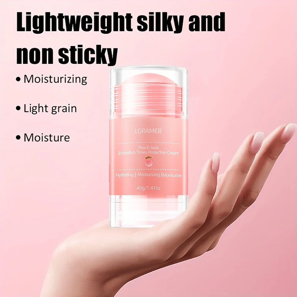 LGRAMER Peach Hand and Foot Cream  Deeply moisturizes and nourishes the skin of the feet, gentle and non-irritating / anti-crack