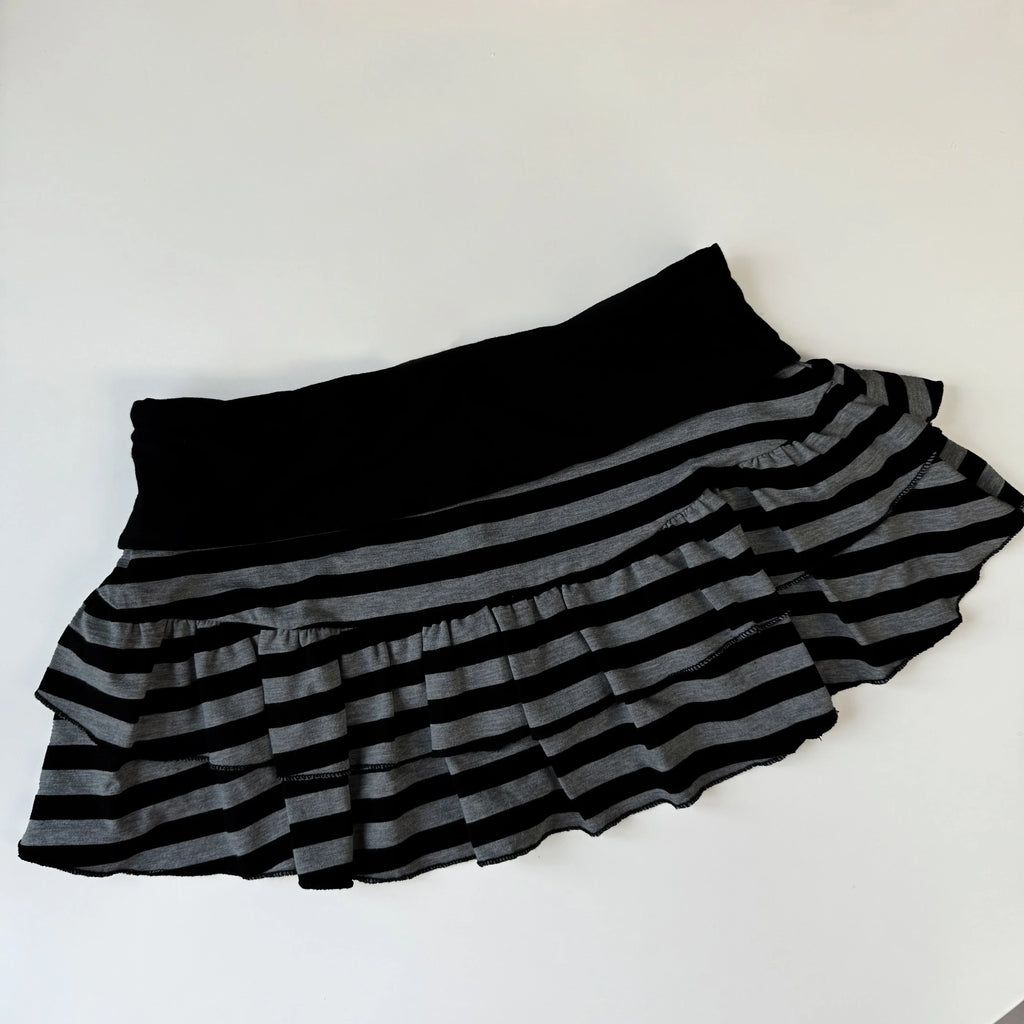 Cute sweet millennium Spice Girls lace mini skirt Trendy elegant Vintage Harajuku skirt subculture fashionable female Slim skirt