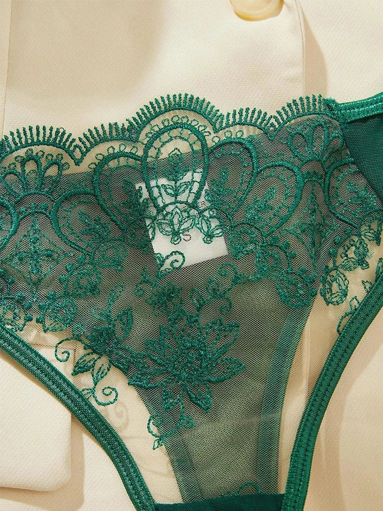 Sexy Lace Push-Up Bra Set
