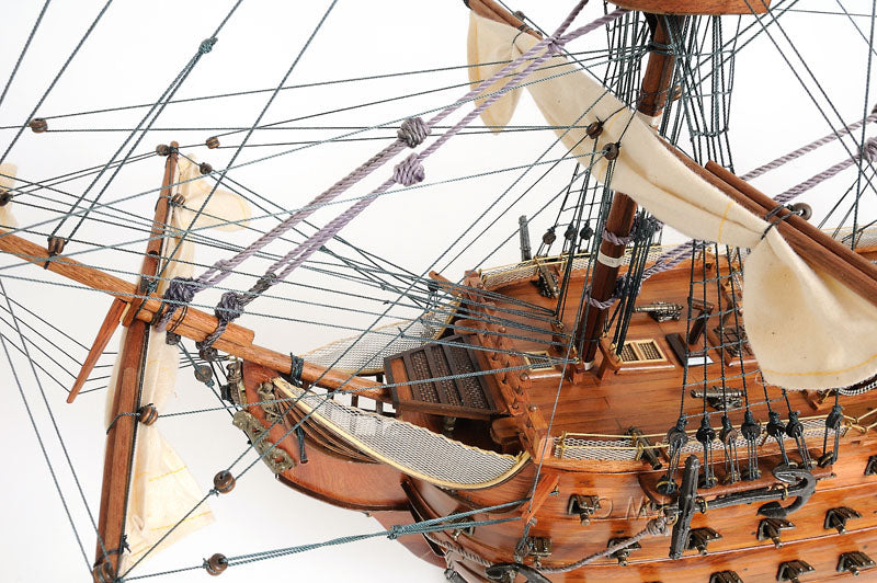 HMS Victory Large With Table Top Display Case