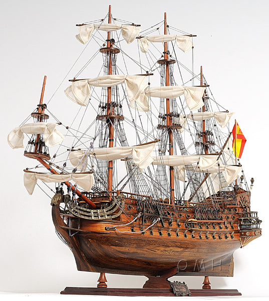 San Felipe Large With Floor Display Case
