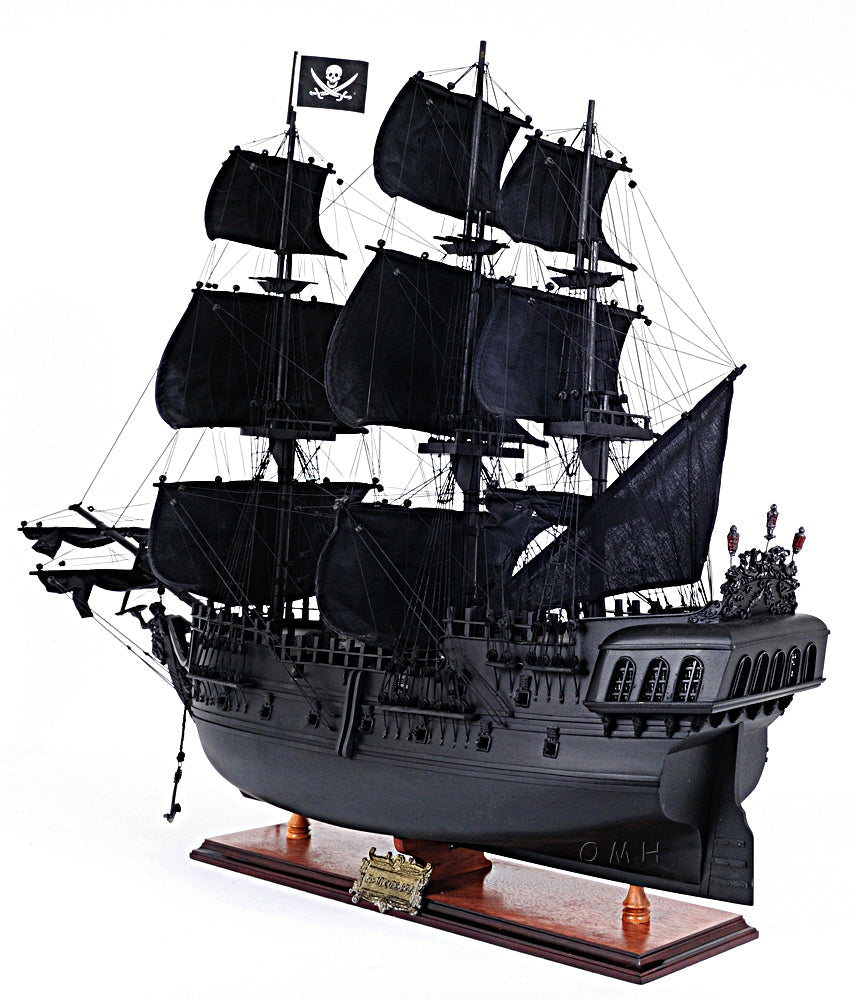 Black Pearl Pirate Ship Midsize With Display Case Front Open