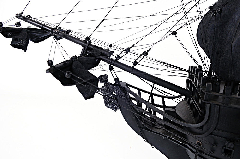 Black Pearl Pirate Ship Midsize With Display Case Front Open