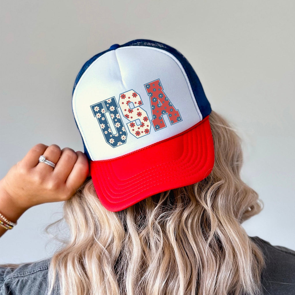 USA Flag Flowers Patriotic Floral Emblem Bold Statement Of Liberty And Freedom For Everyday Wear Trucker Hat