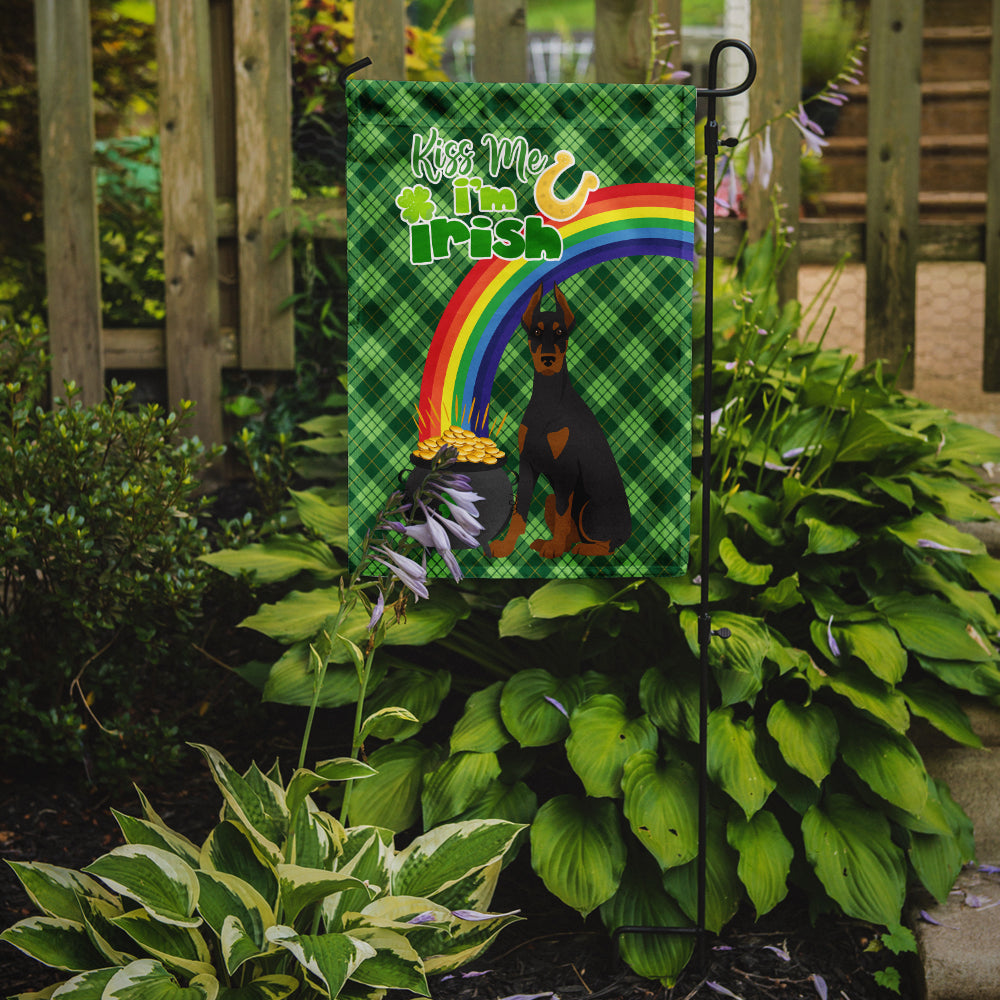 Black and Tan Doberman Pinscher St. Patrick's Day Garden Flag Mailbox Decorative Yard Banner Outside Patio Artwork for Flower Beds, Garden Size, Multicolor
