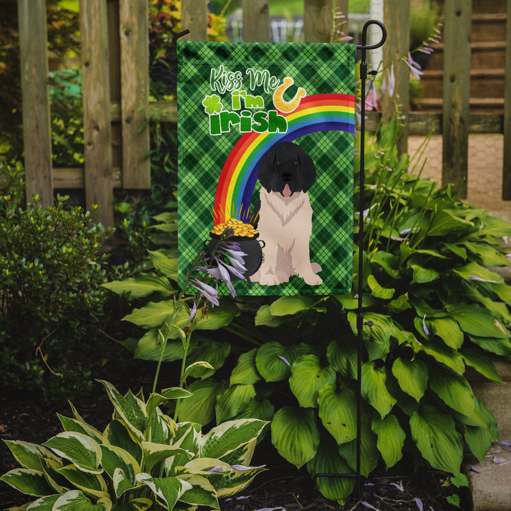 Landseer Newfoundland St. Patrick's Day Garden Flag Mailbox Decorative Yard Banner Outside Patio Artwork for Flower Beds, Garden Size, Multicolor