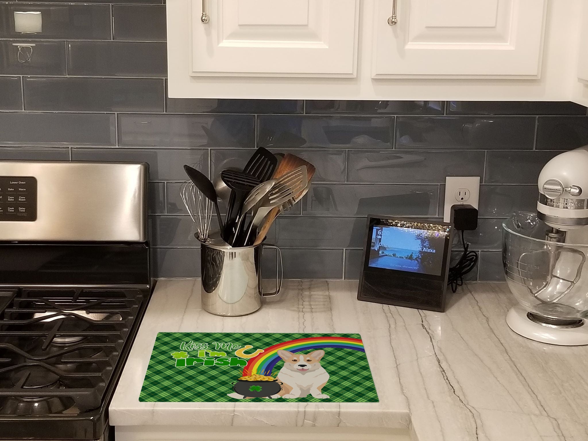 Fawn Cardigan Corgi St. Patrick's Day Cutting Board Tempered Glass Kitchen Cutting Surface, Heat Resistant Chopping, Non-Slip Feet, Food Prep & Serving