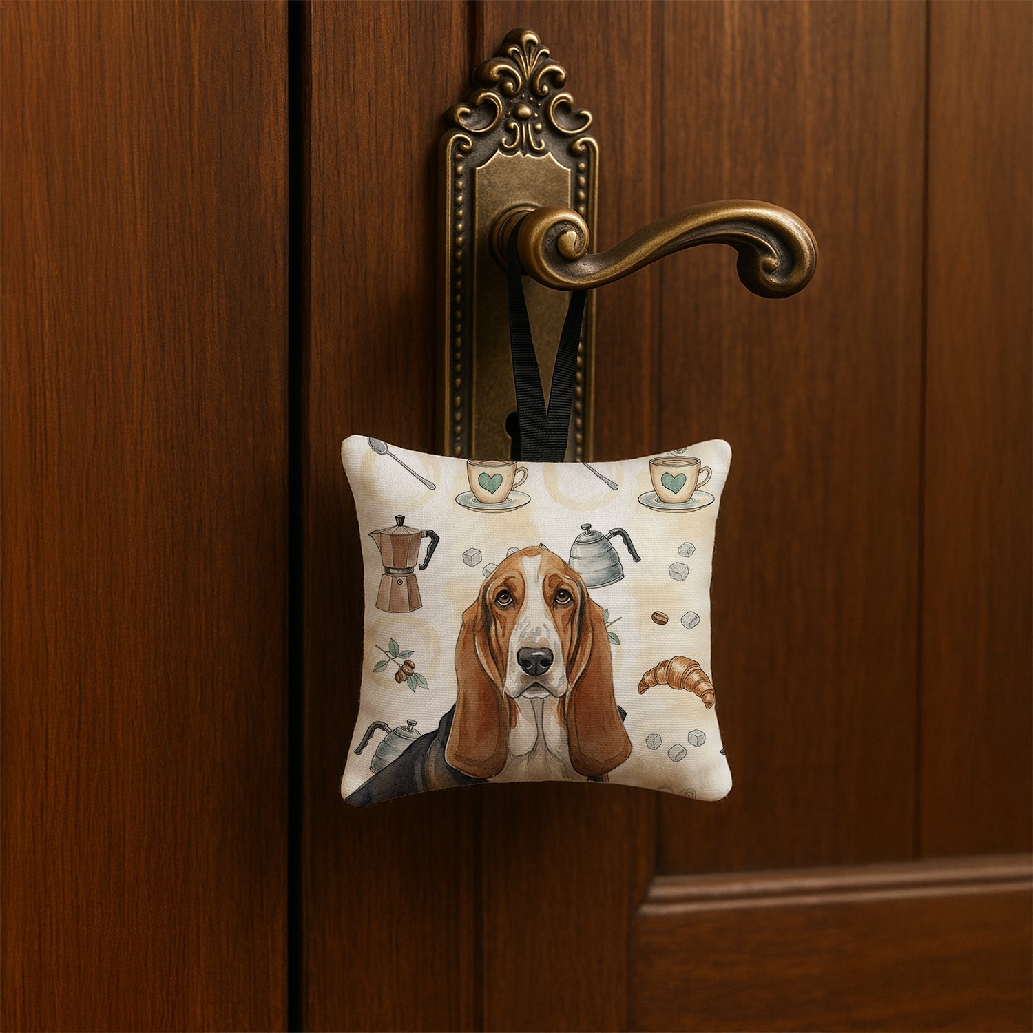 Tricolor and White Basset Hound Coffee Bar Hanging Square Fabric Ornament 3.5 � 3.5 Decorative Door-Knob & Tree Hanger, Soft Fabric