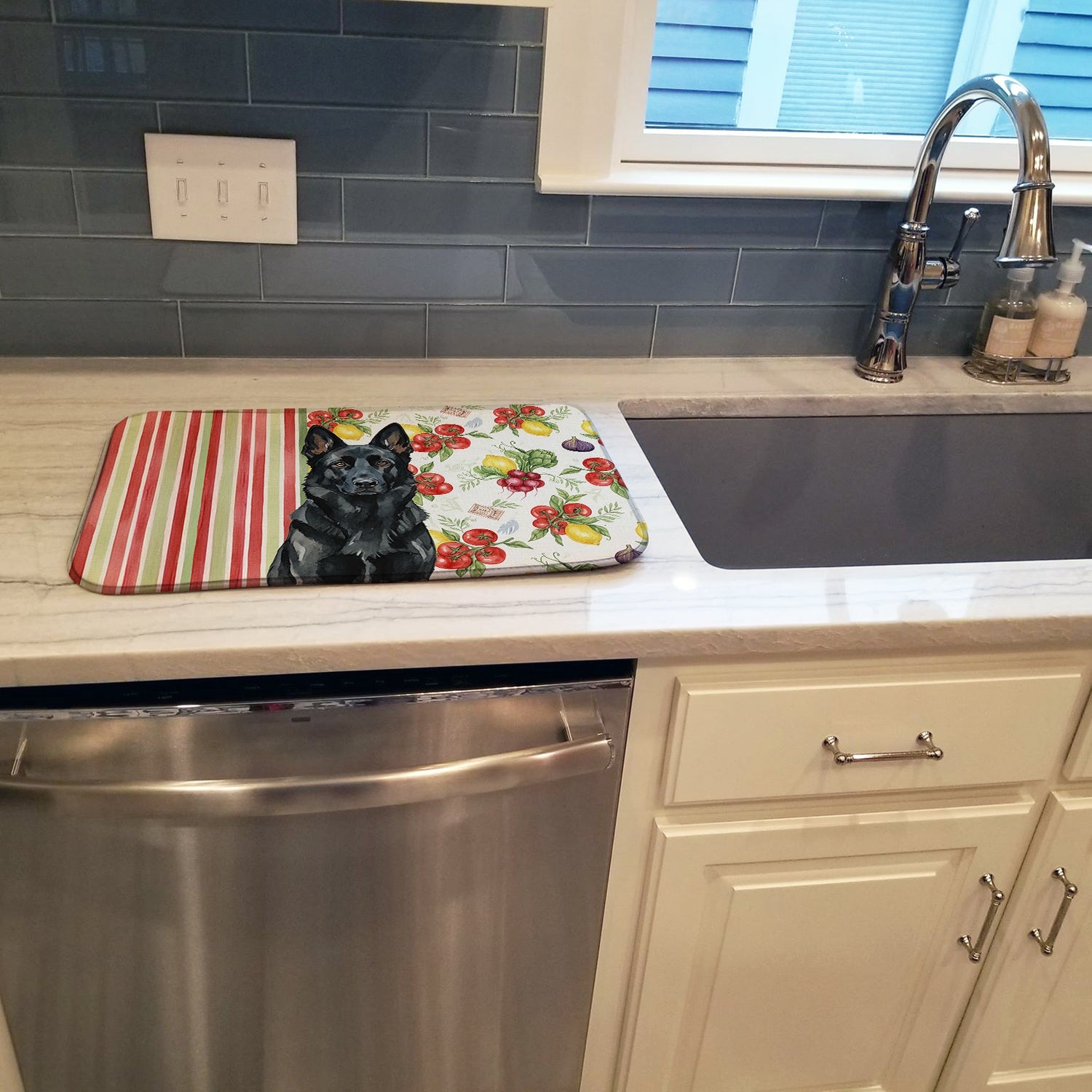 Black German Shepherd Vegetables Dish Drying Mat Absorbent Dish Drying Mat Pad for Kitchen Counter Dish Drainer Mat for Countertop, 14 x 21", Multicolor