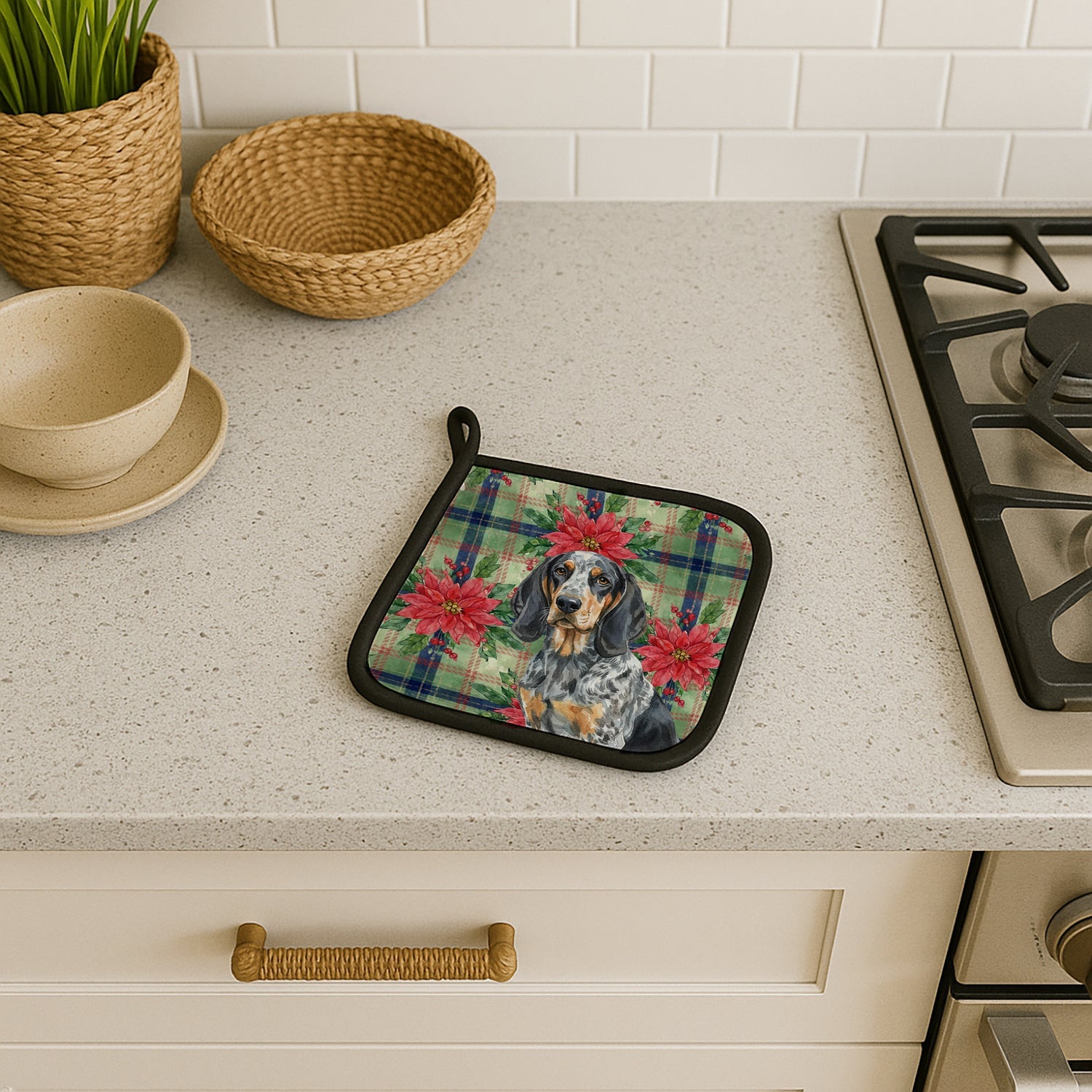 Bluetick Coonhound Christmas PoinsettIas Pot Holder Set of 2 Heat Resistant Quilted Hot Pads 7.5 x 7.5 Inch, Insulated Kitchen Trivets for Cooking & Baking