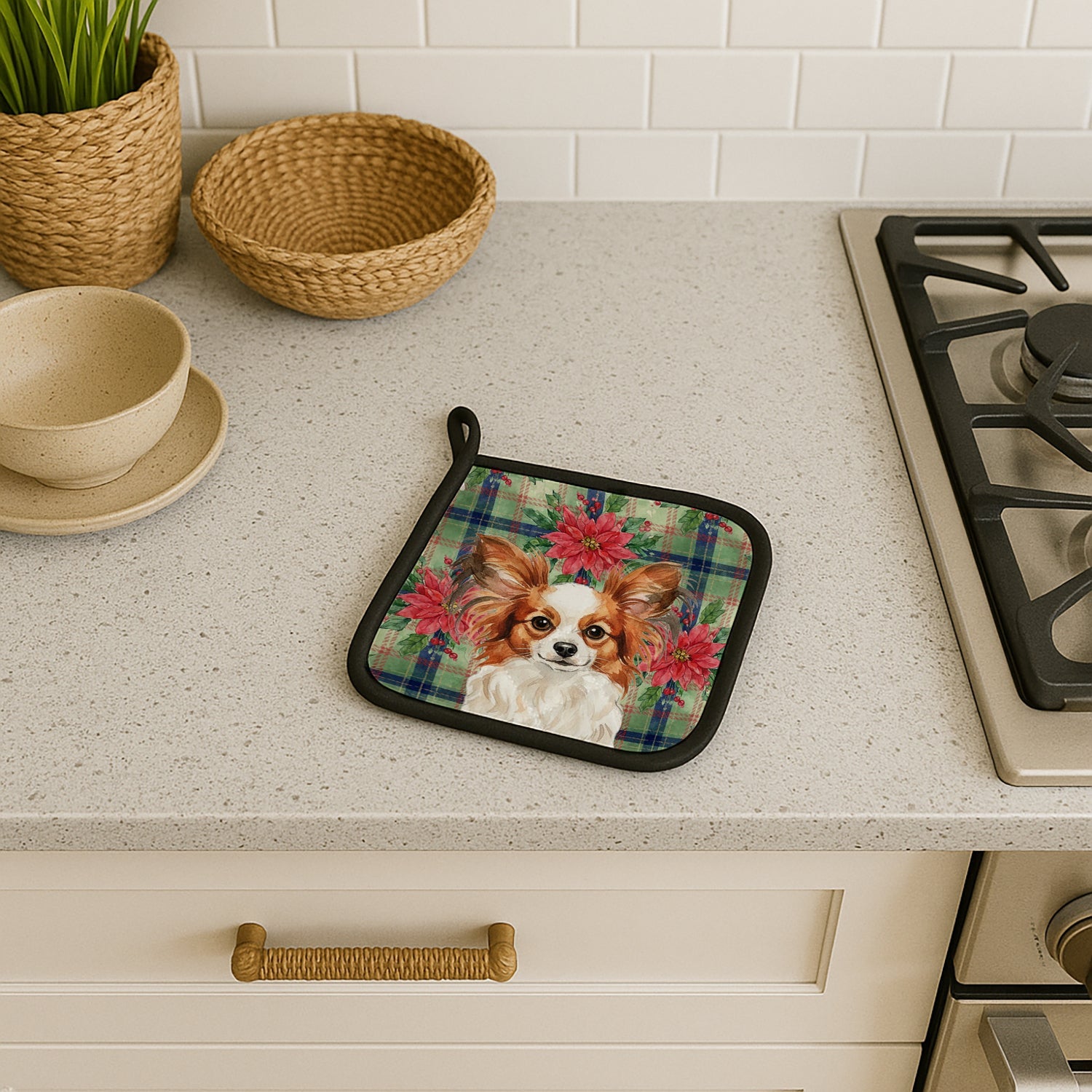 White with Red Papillon Christmas PoinsettIas Pot Holder Set of 2 Heat Resistant Quilted Hot Pads 7.5 x 7.5 Inch, Insulated Kitchen Trivets for Cooking & Baking